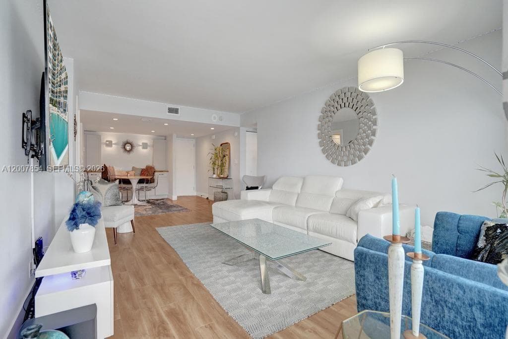 3900 Galt Ocean Dr 5