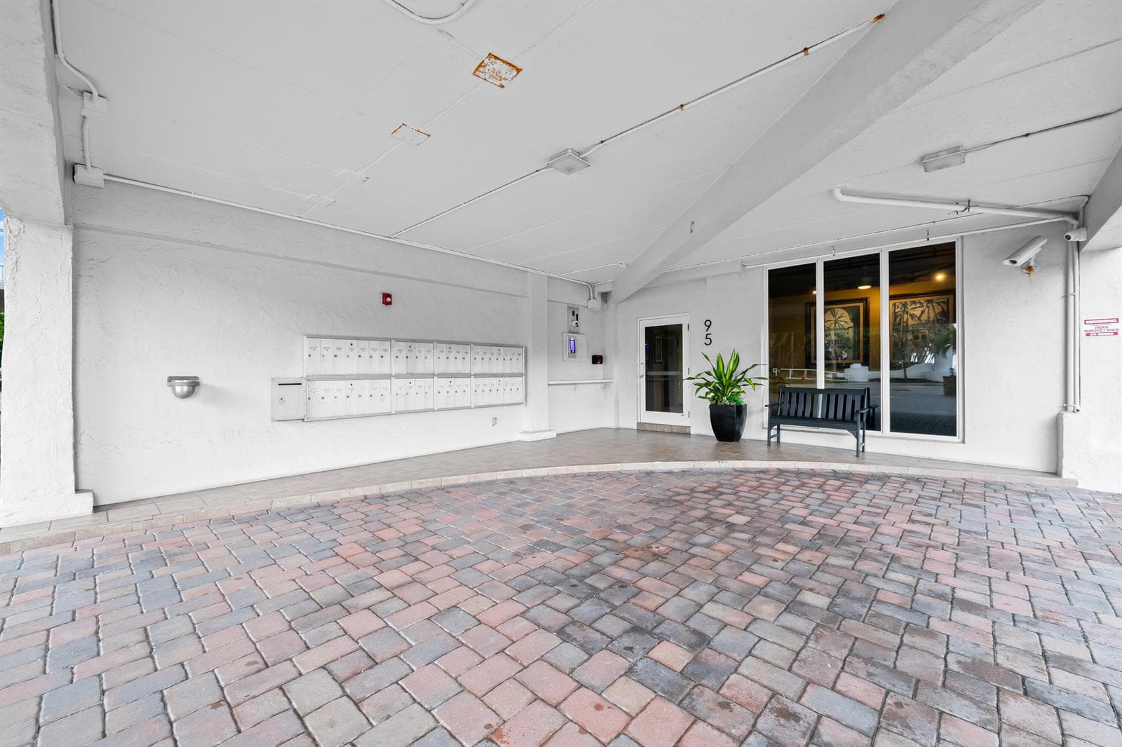 95 N Birch Road 304 photo 20