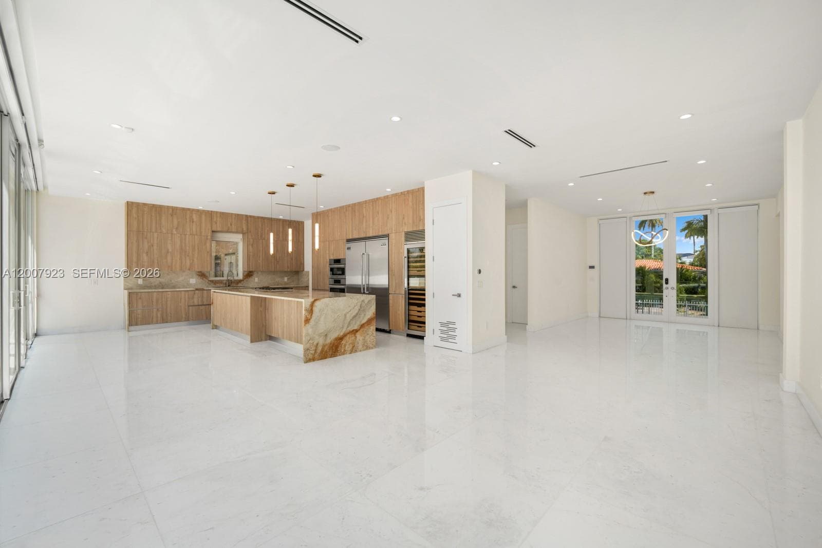 1090 84th St photo 22