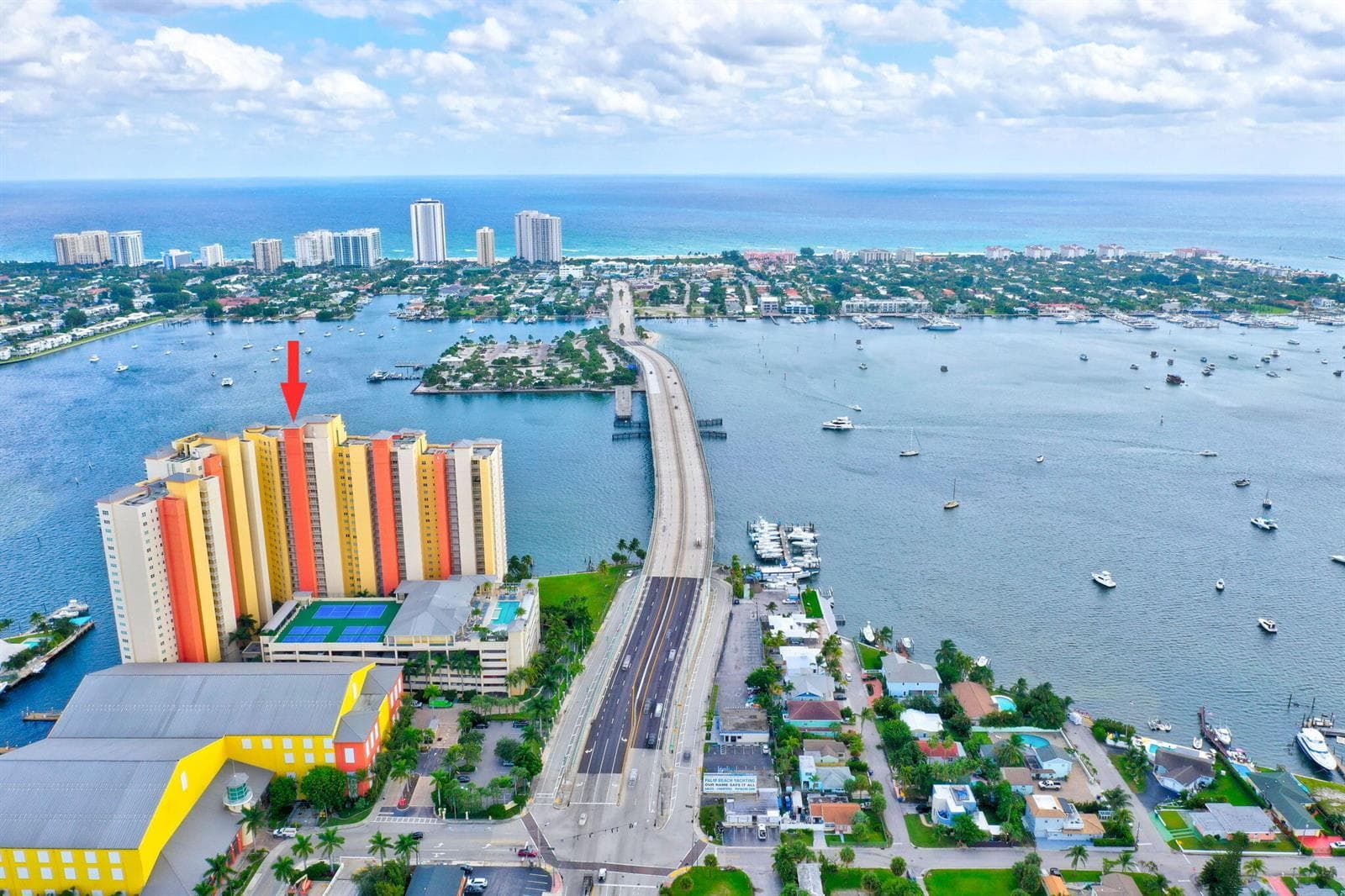 2640 Lake Shore Drive #2608 4