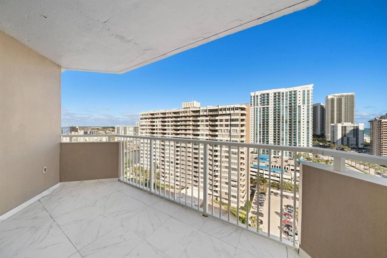 1985 S Ocean Drive #16b 4