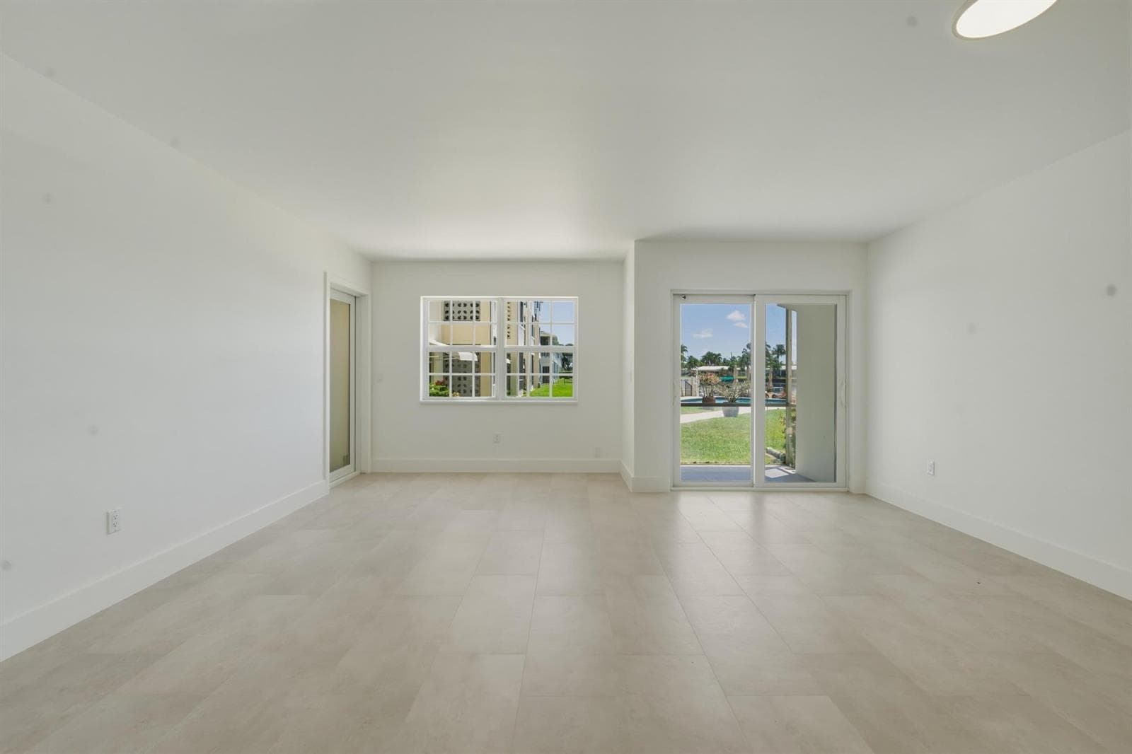 700 Pine Drive #105 1