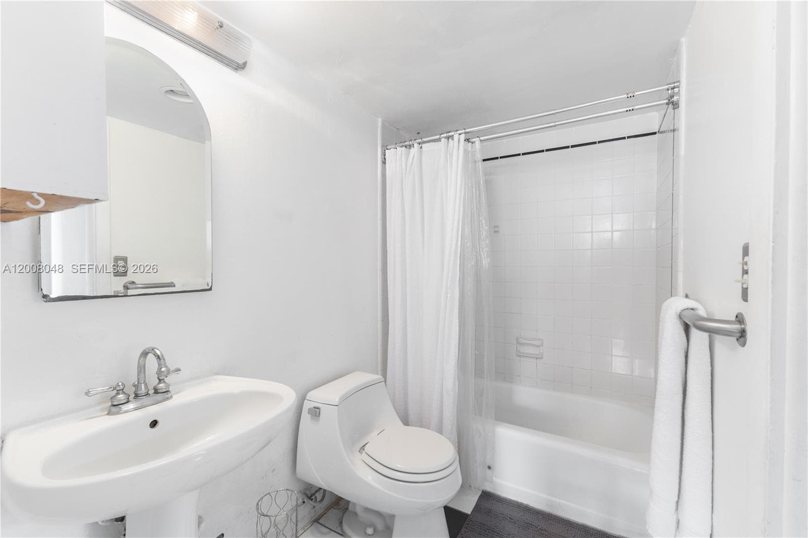 345 Ocean Dr 304 photo 6