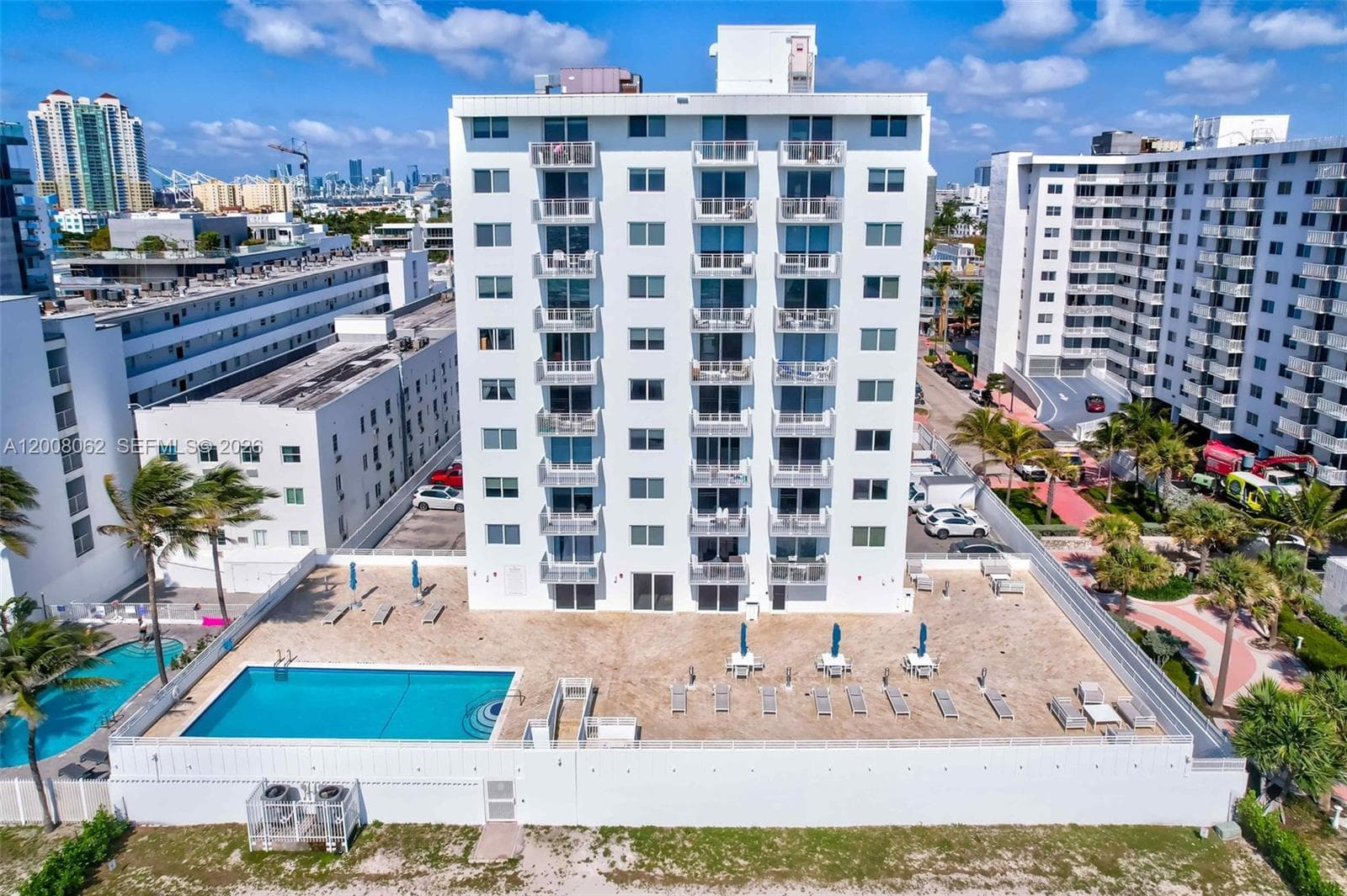 345 Ocean Dr 708 photo 20