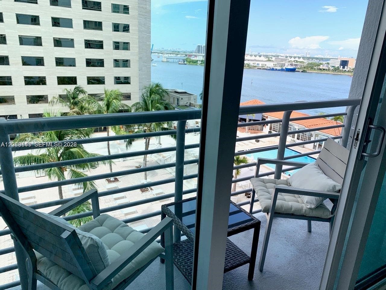 335 S Biscayne Blvd 1106 photo 3