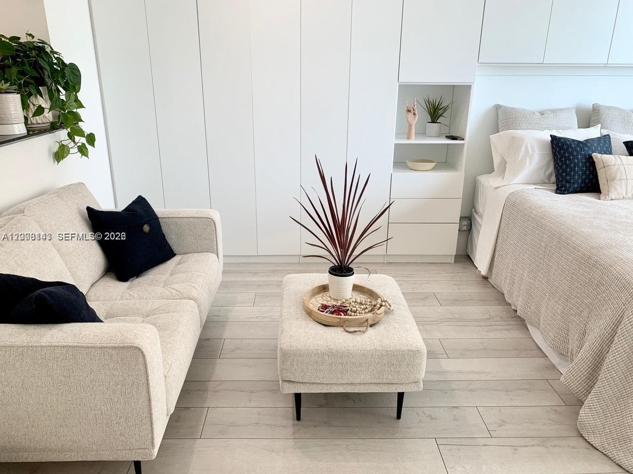 335 S Biscayne Blvd 1106 photo 5