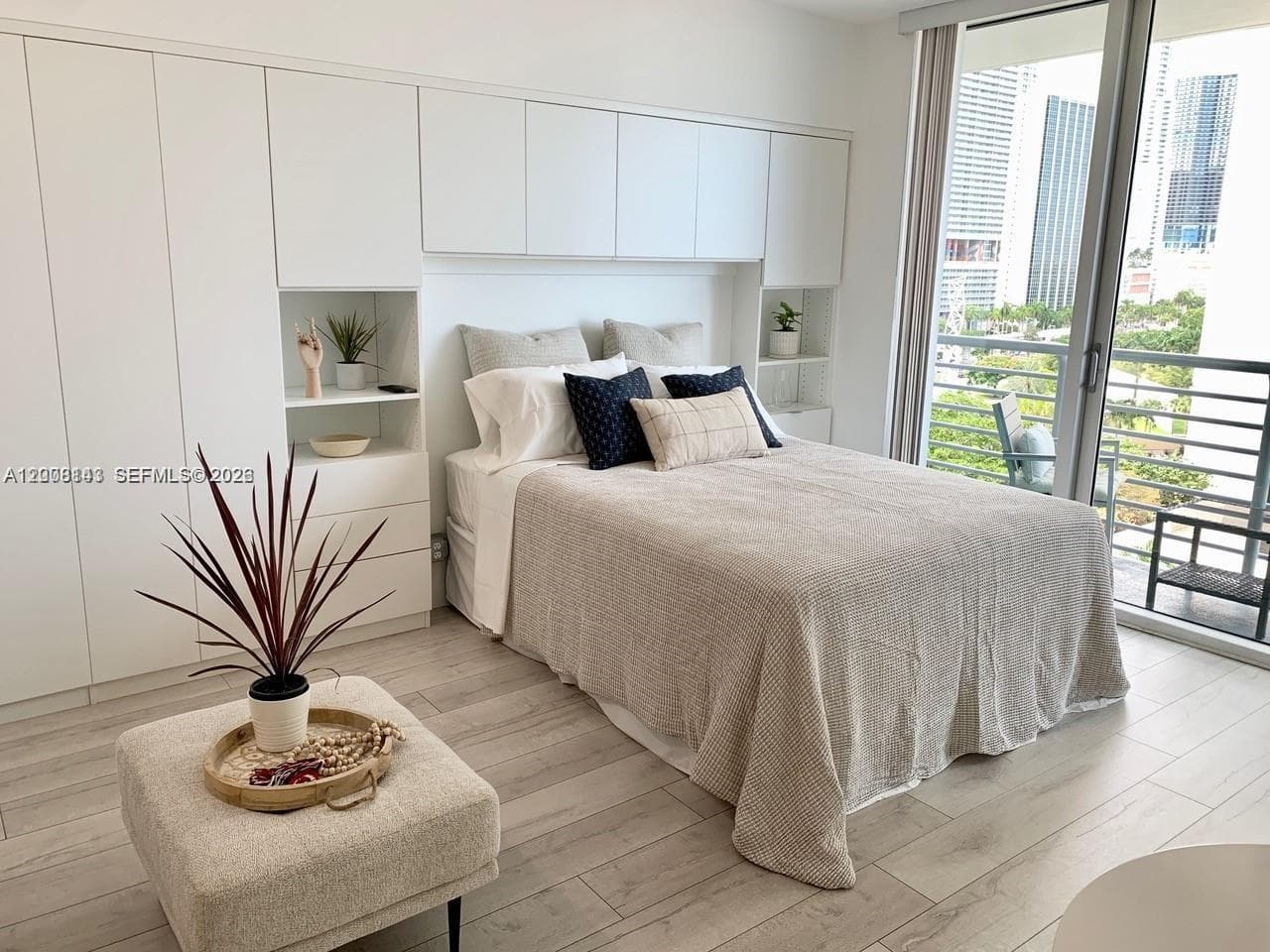 335 S Biscayne Blvd 1106 photo 10