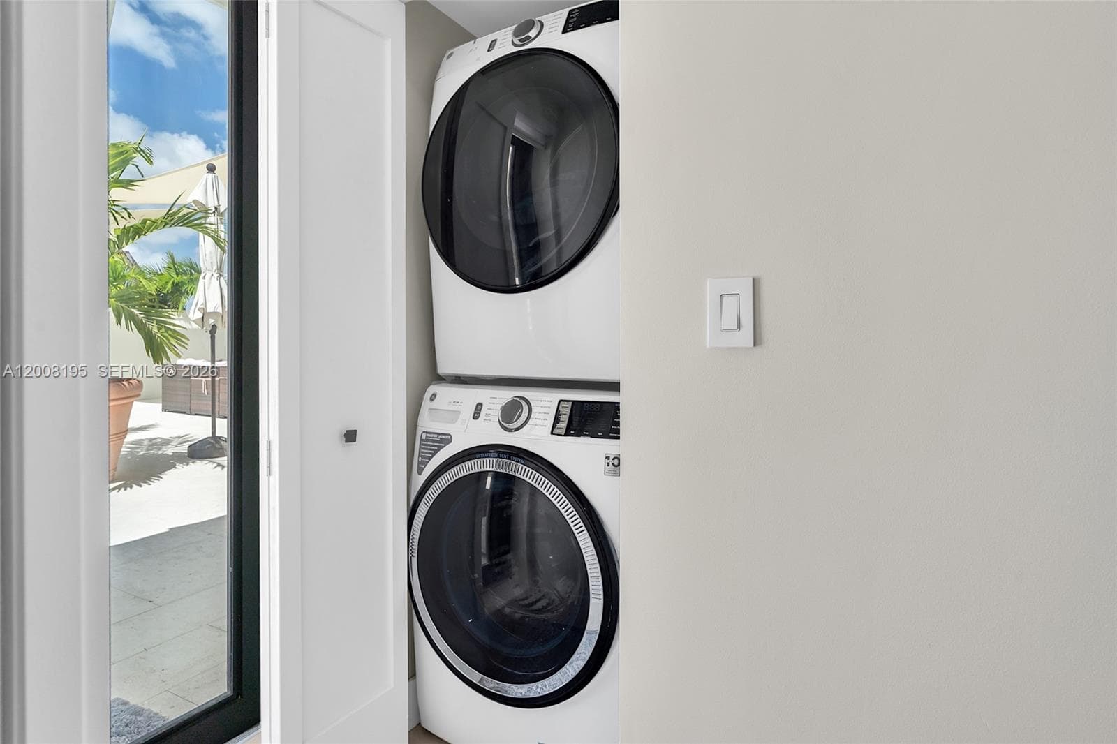 6901 Edgewater Dr 318 photo 23