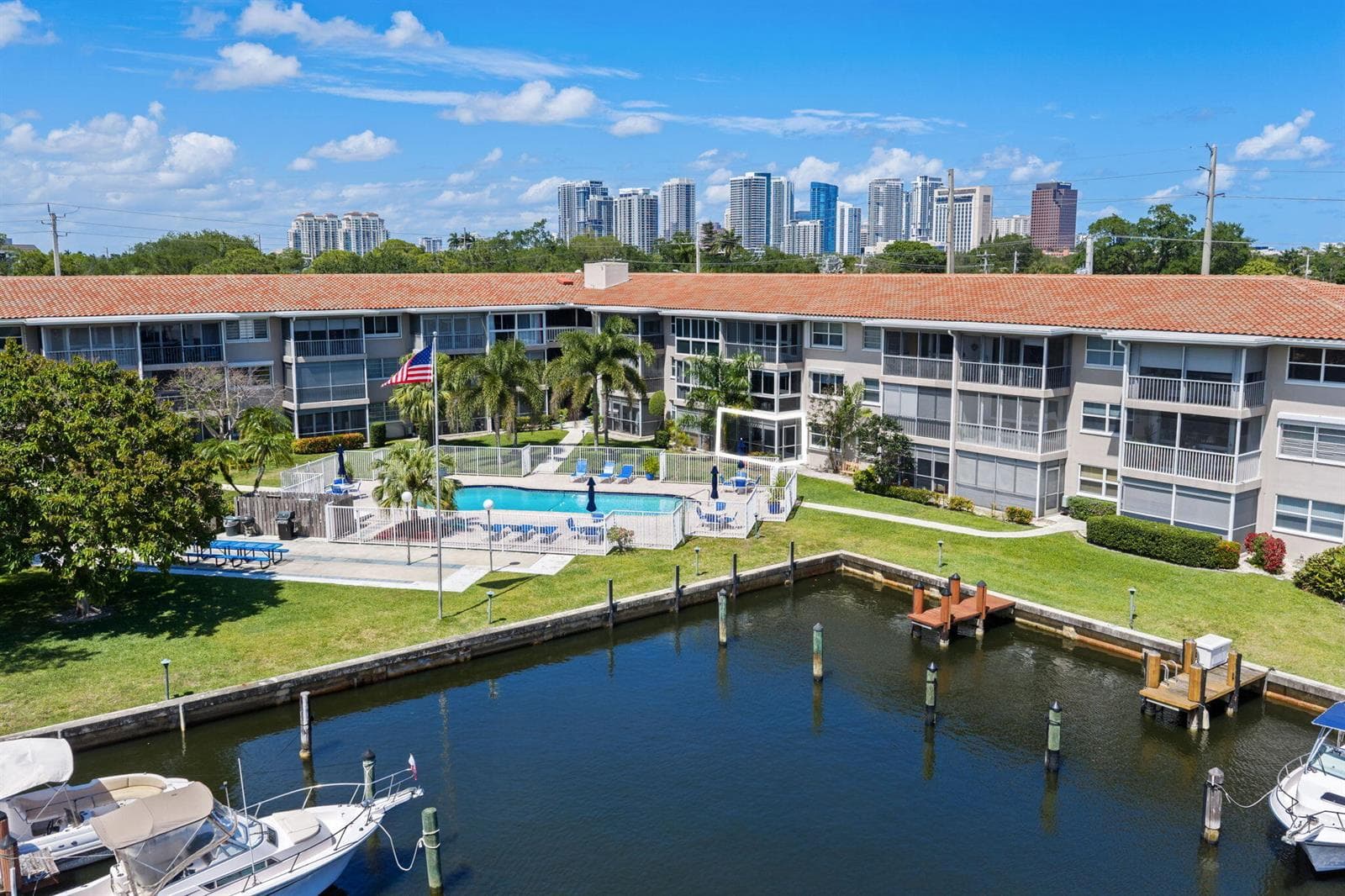 900 SW 12th Street #105 3
