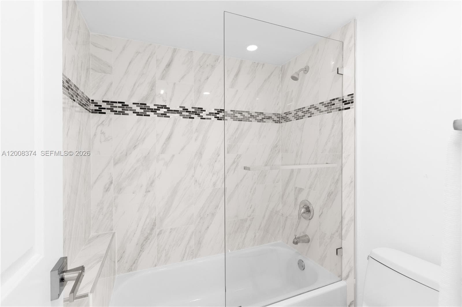 3701 N Country Club Dr 1805 photo 23