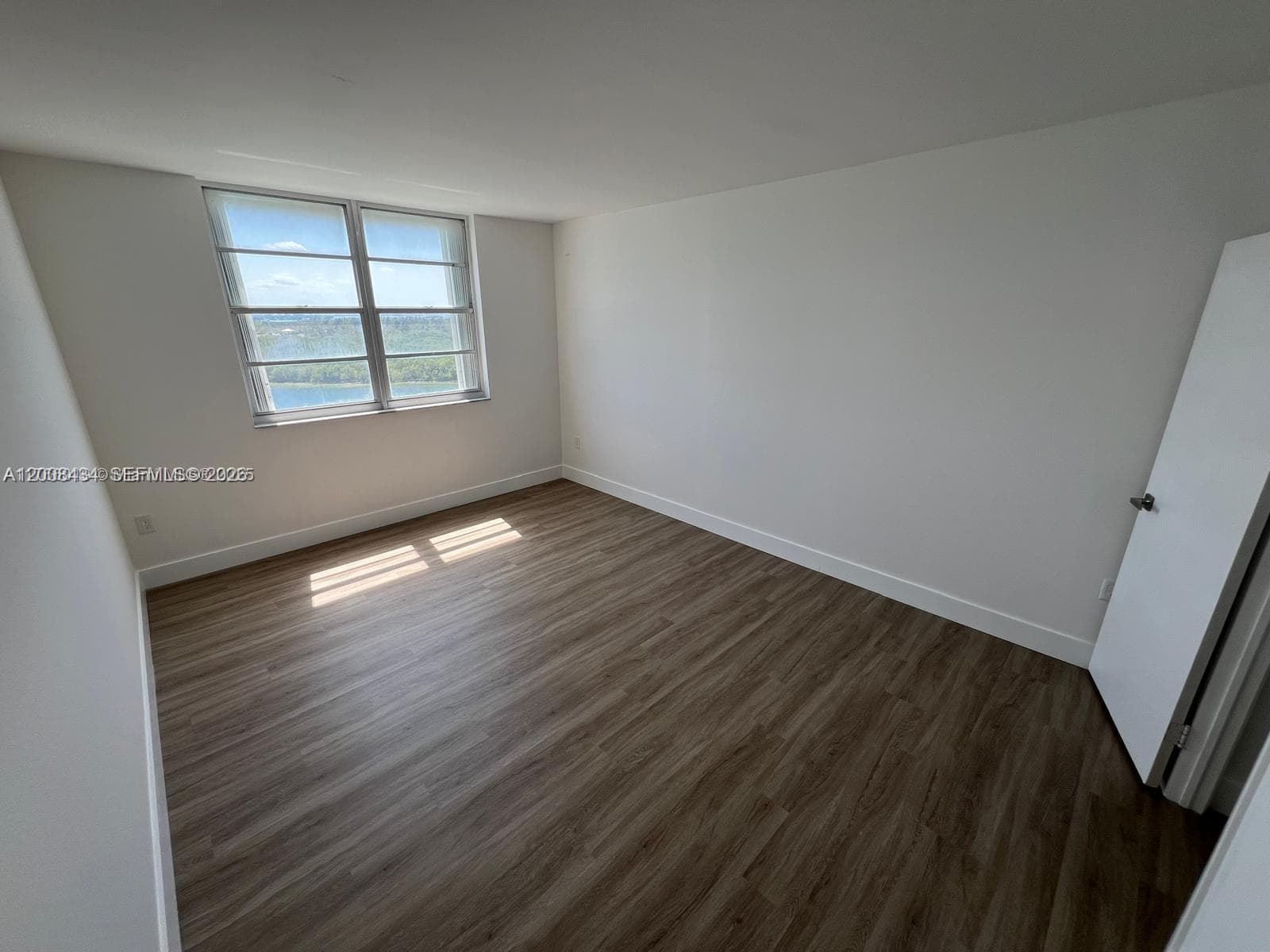 500 Bayview Dr 1120 photo 22