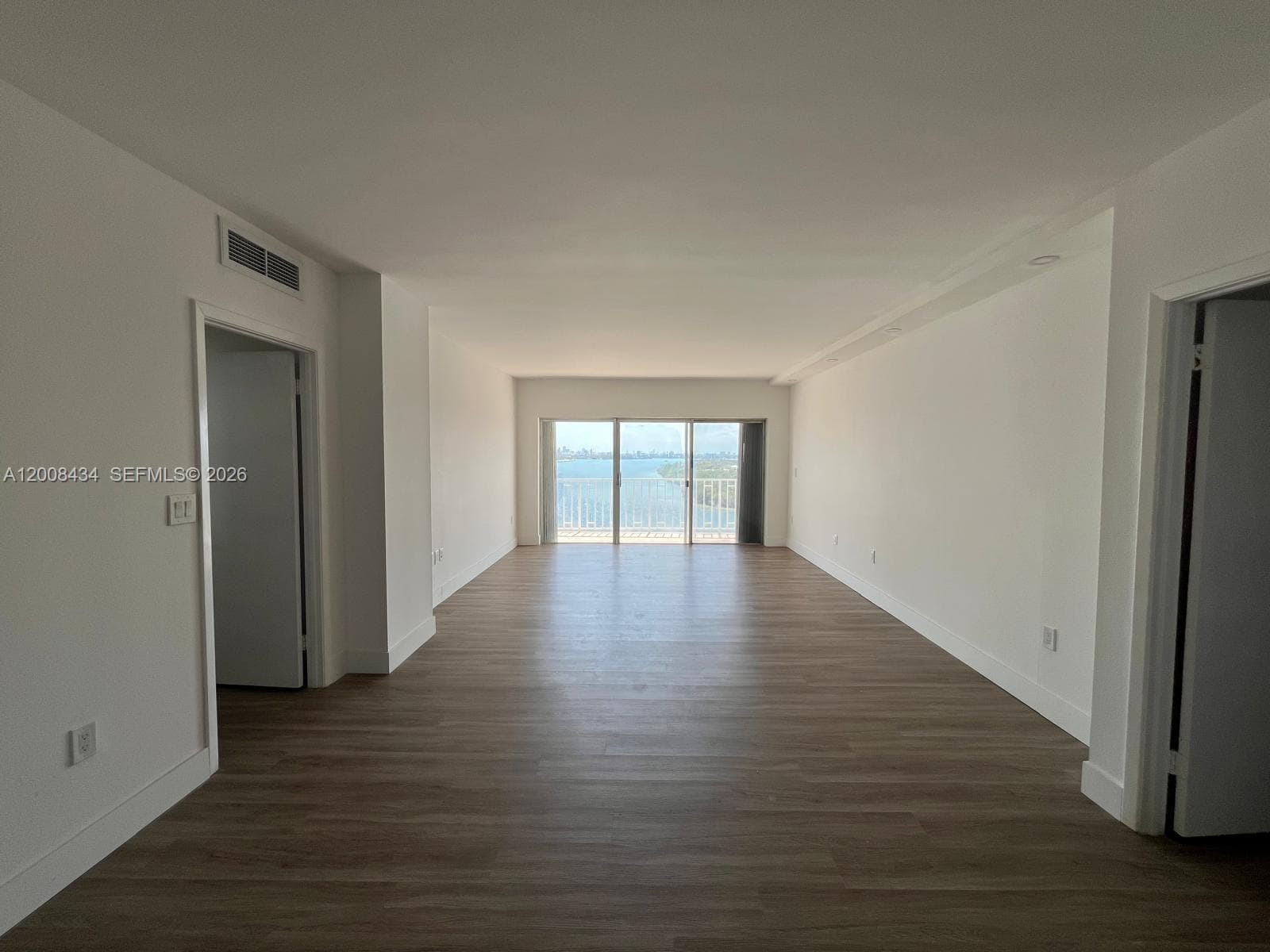 500 Bayview Dr 1120 photo 14