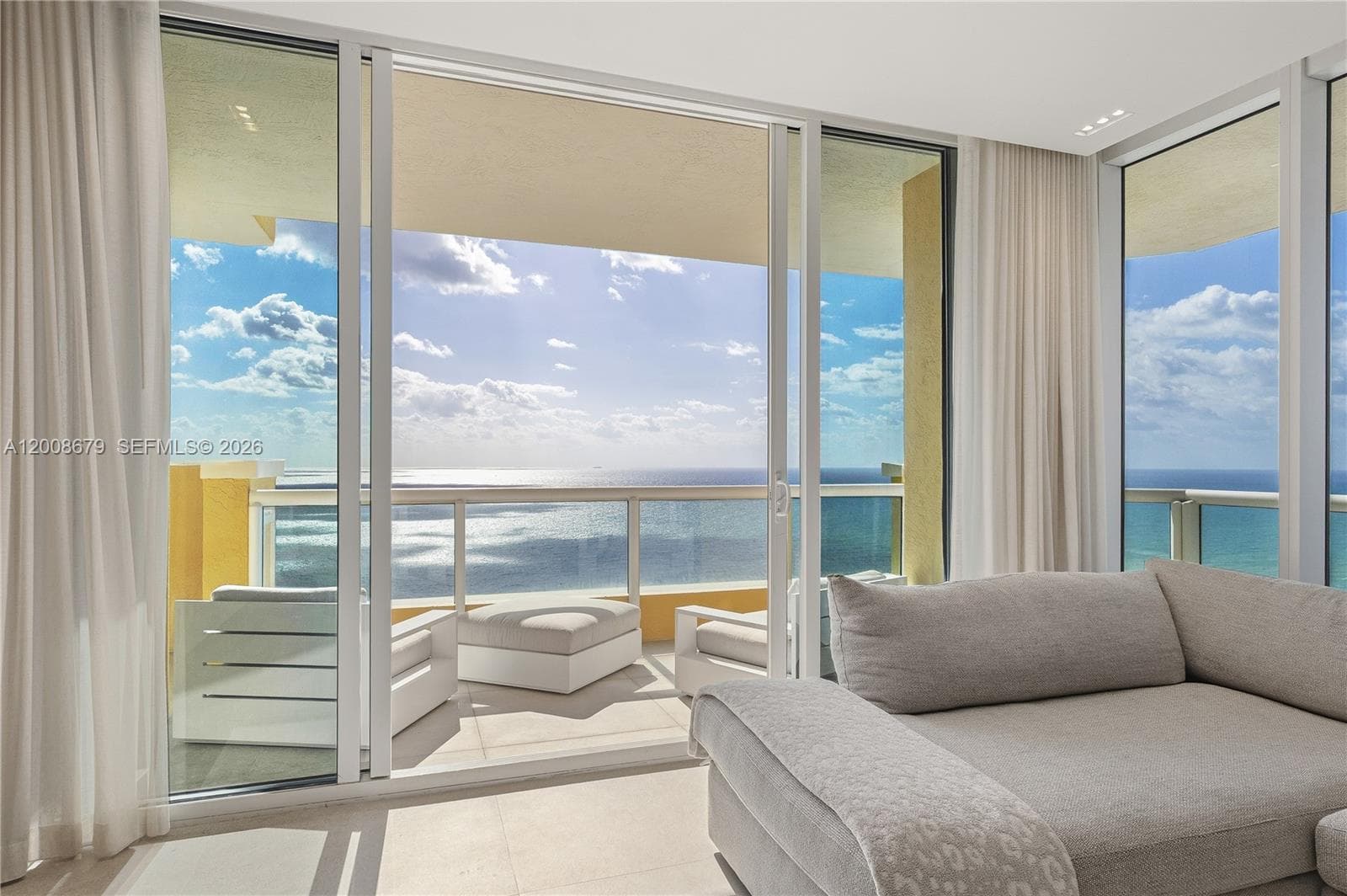 17875 Collins Ave 3