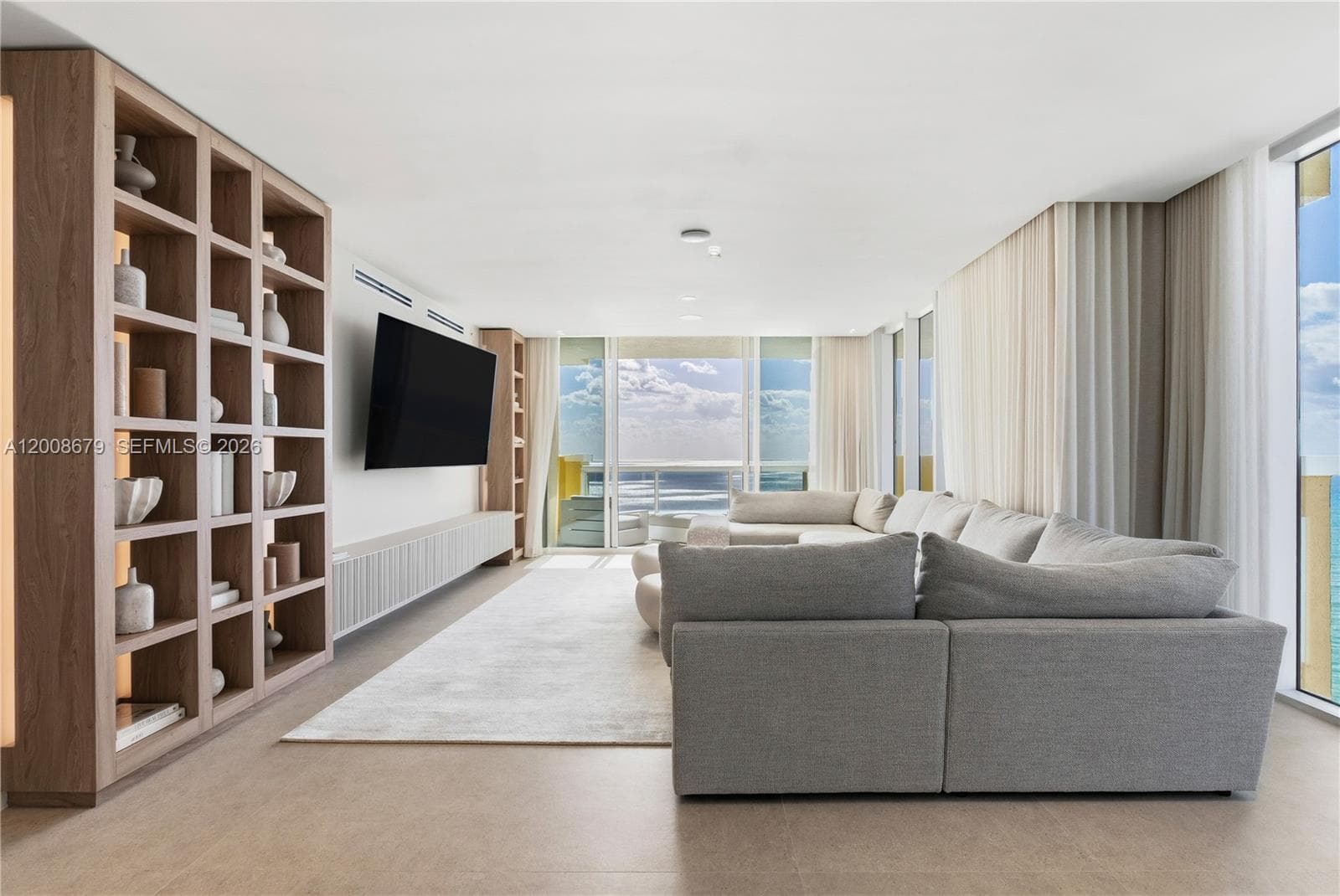 17875 Collins Ave 1