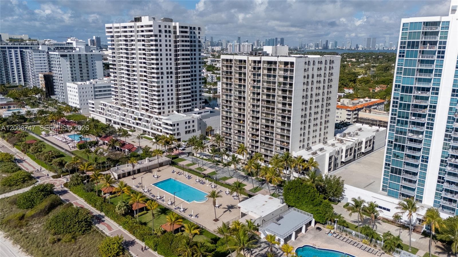 2625 Collins Ave 803 photo 8