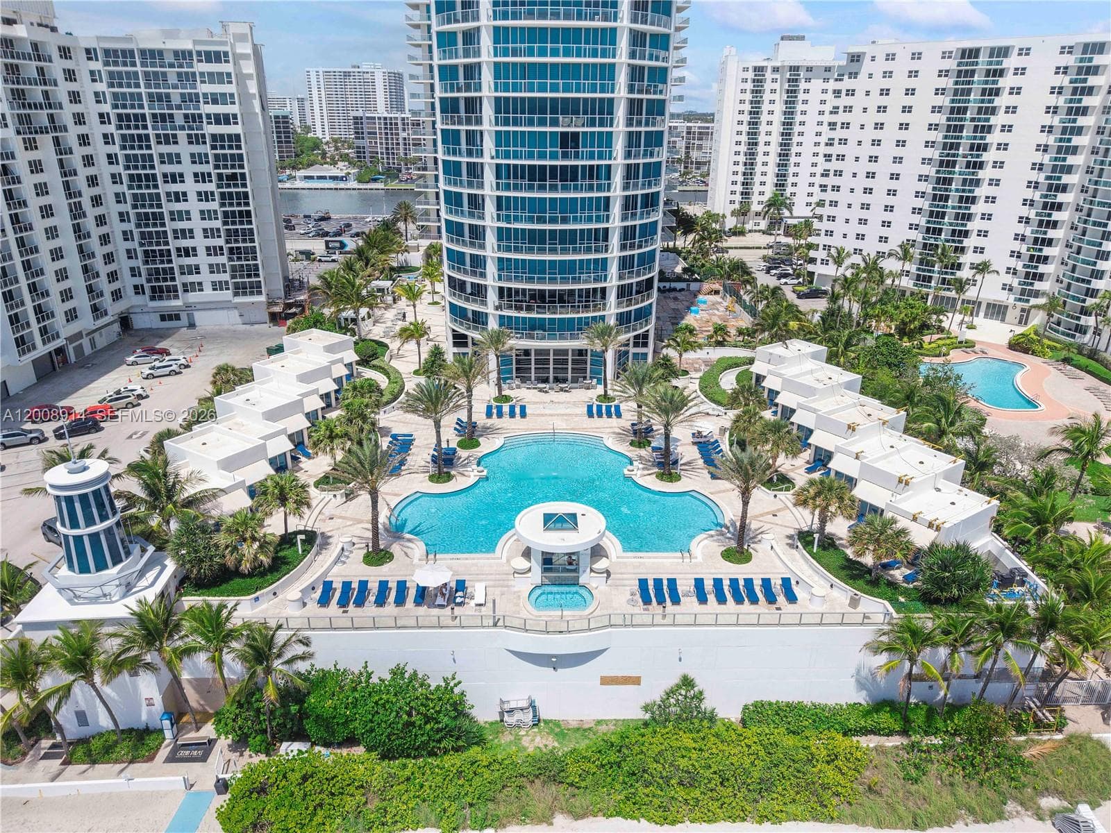 3101 Ocean Dr 2705 photo 7