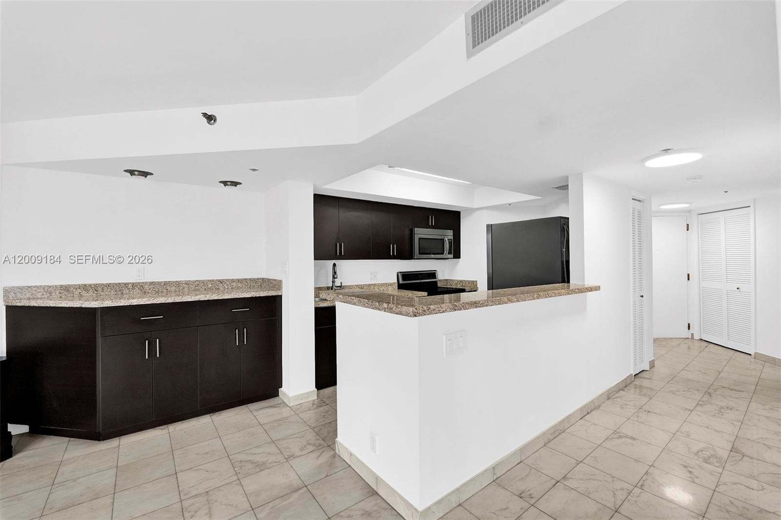 300 Three Islands Blvd #305 5