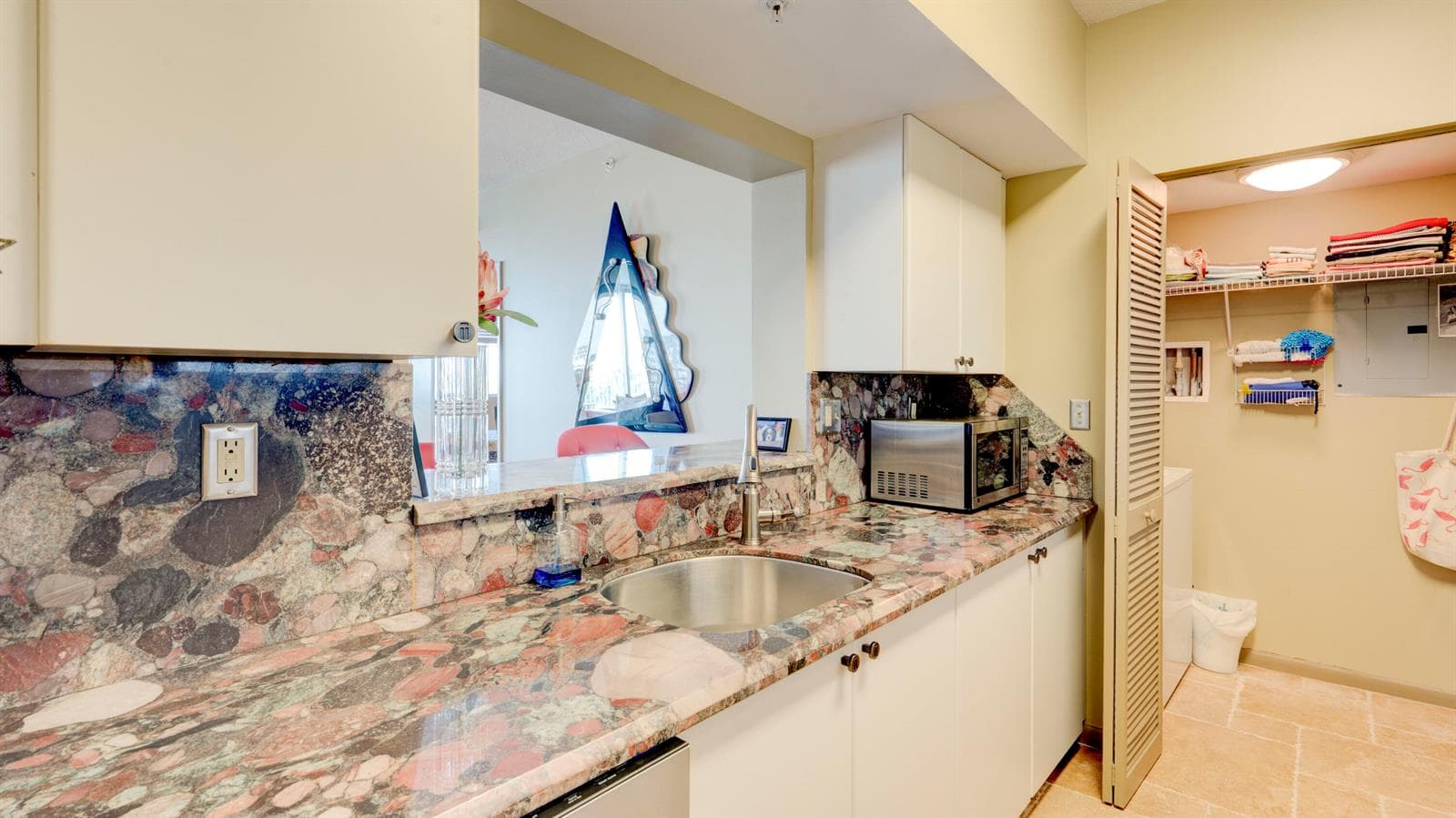 3020 NE 32nd Avenue #606 5