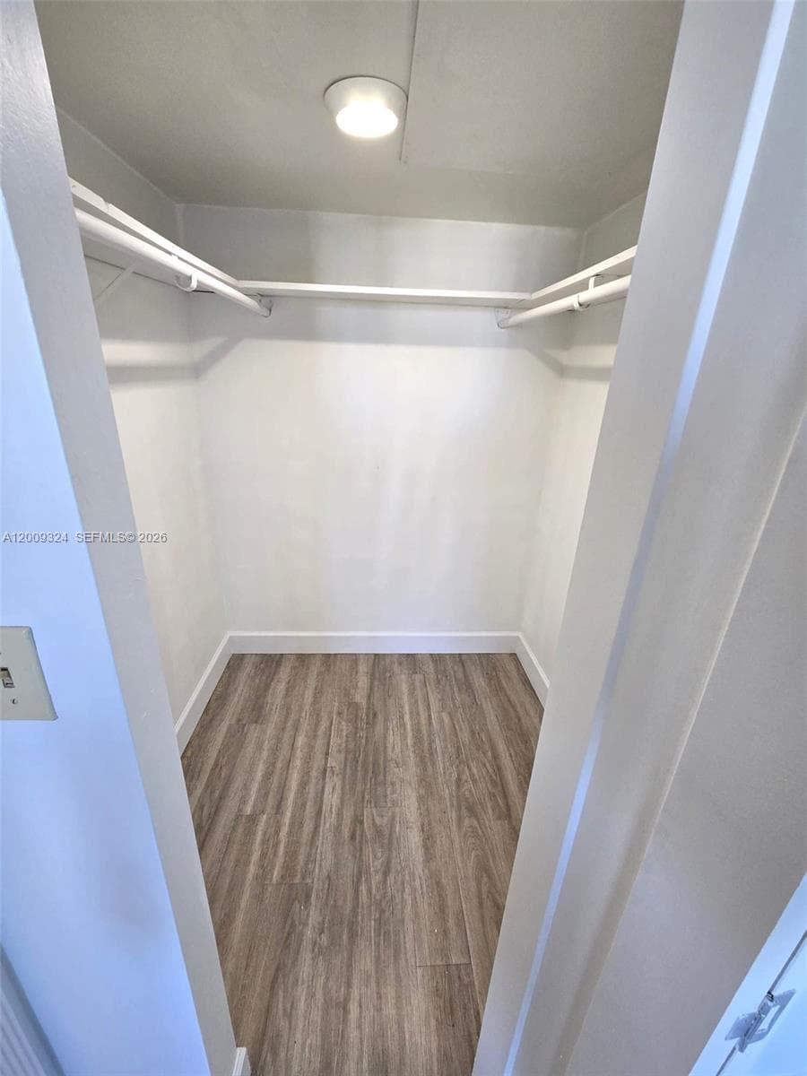 3703 166th St 609 photo 12