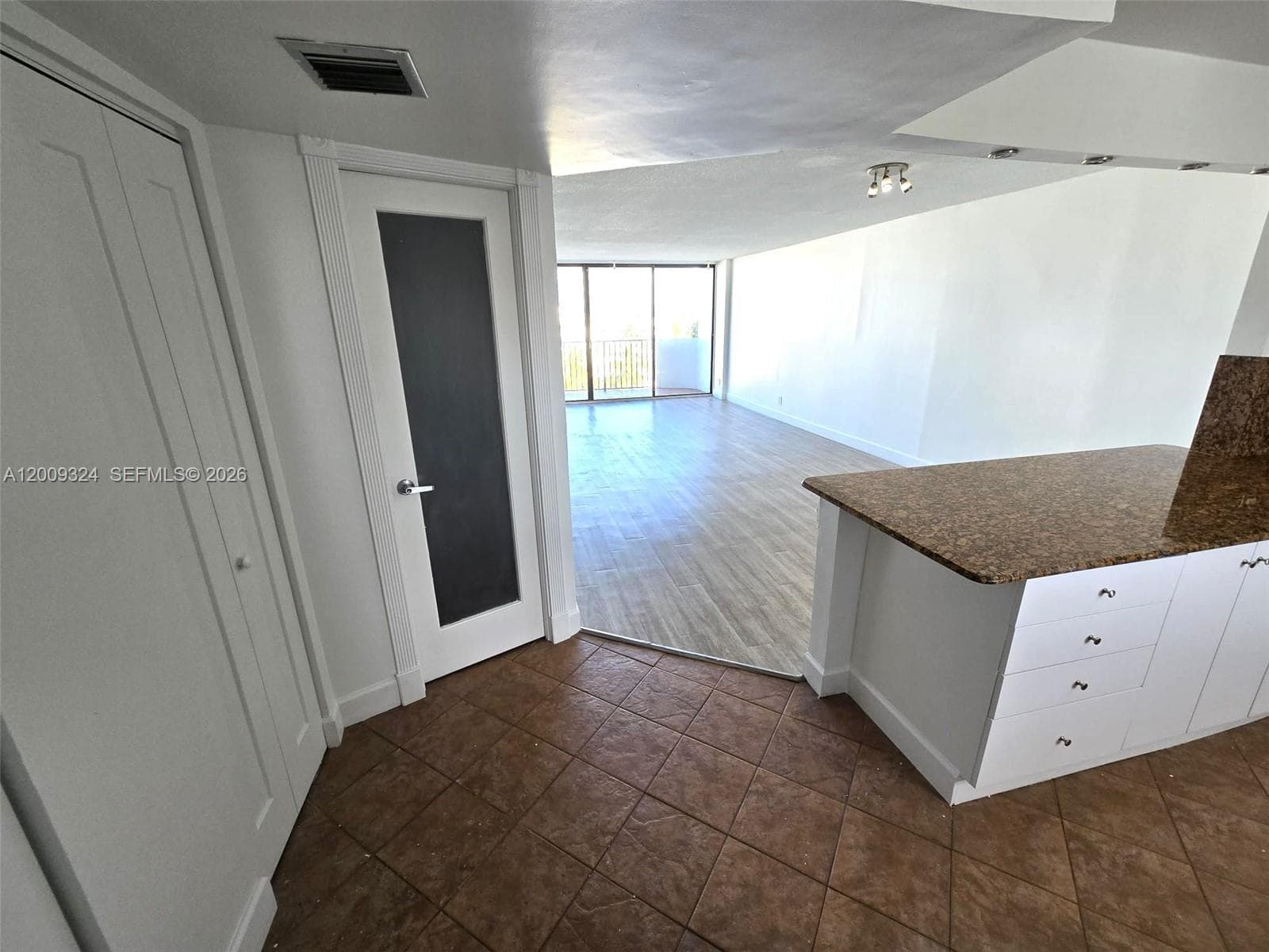 3703 166th St 609 photo 4
