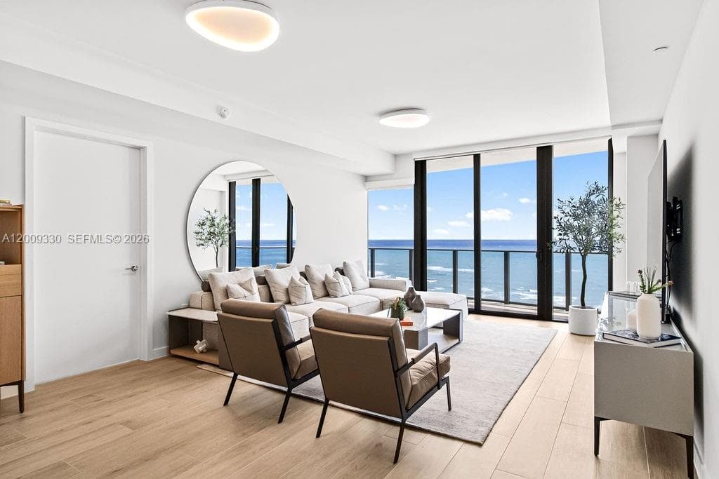 1116 Ocean Blvd 1205 photo 7