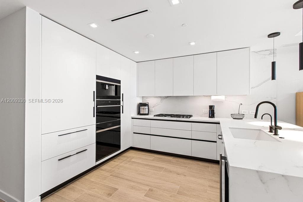 1116 Ocean Blvd 5