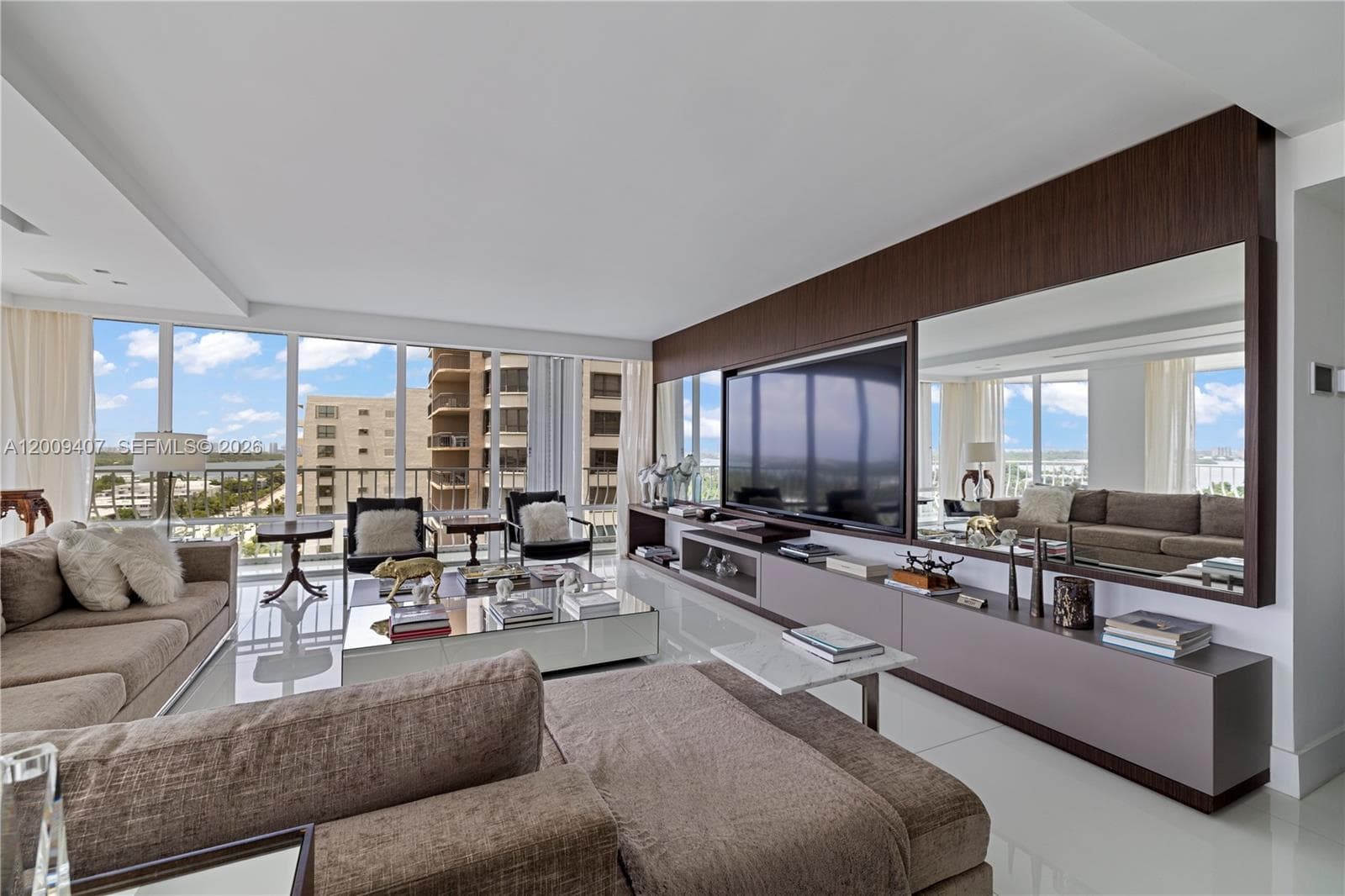 10155 Collins Ave 3