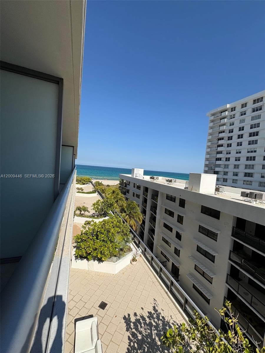 5875 Collins Ave 708 photo 16