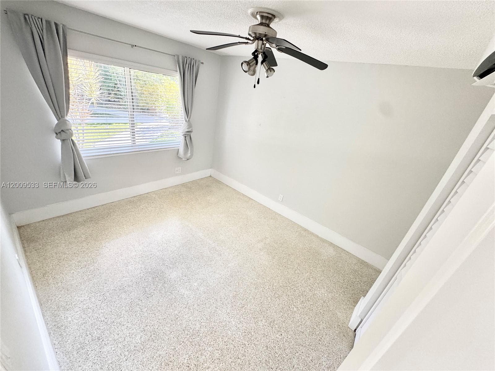 1601 SE 15 1B photo 7
