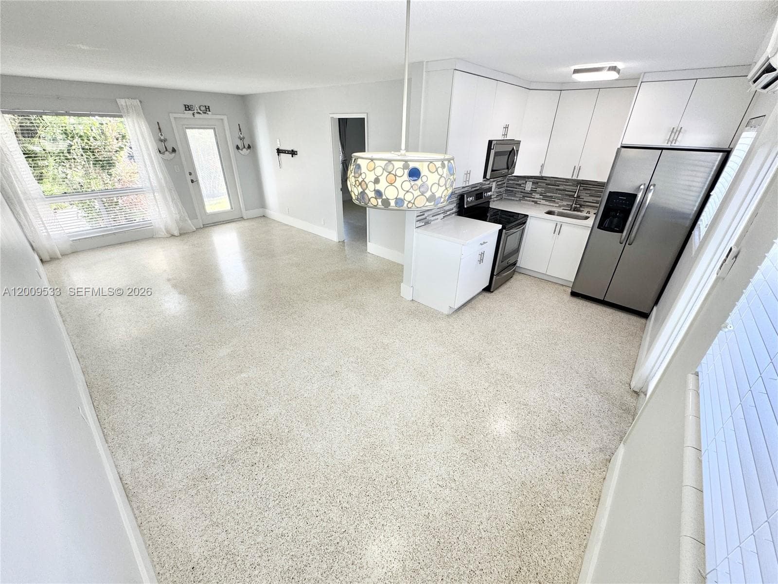 1601 SE 15 1B photo 4