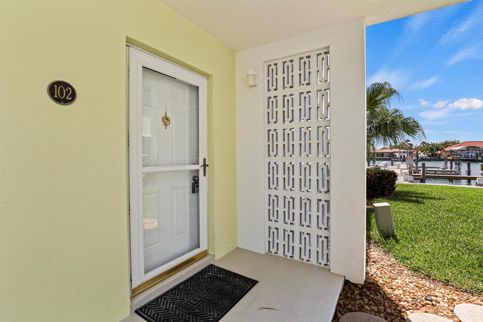 1315 Bayshore Drive #102 5