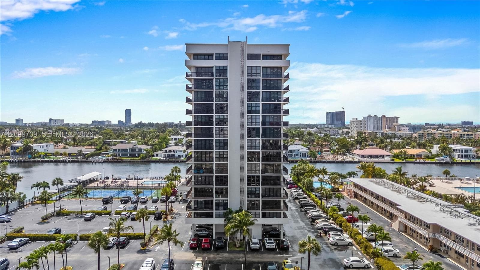2017 Ocean Dr 3