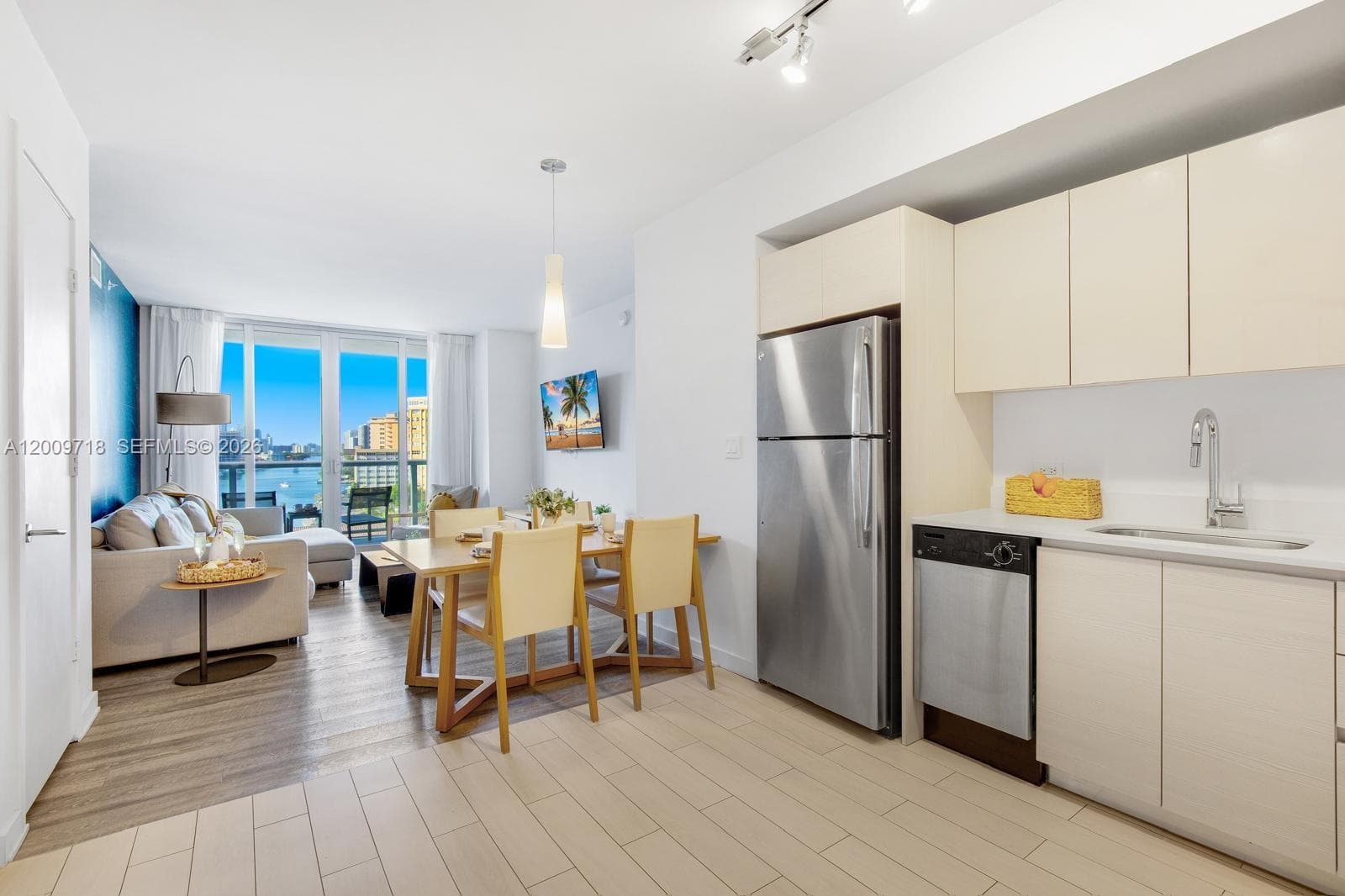 2602 E Hallandale Beach Blvd R803 photo 5
