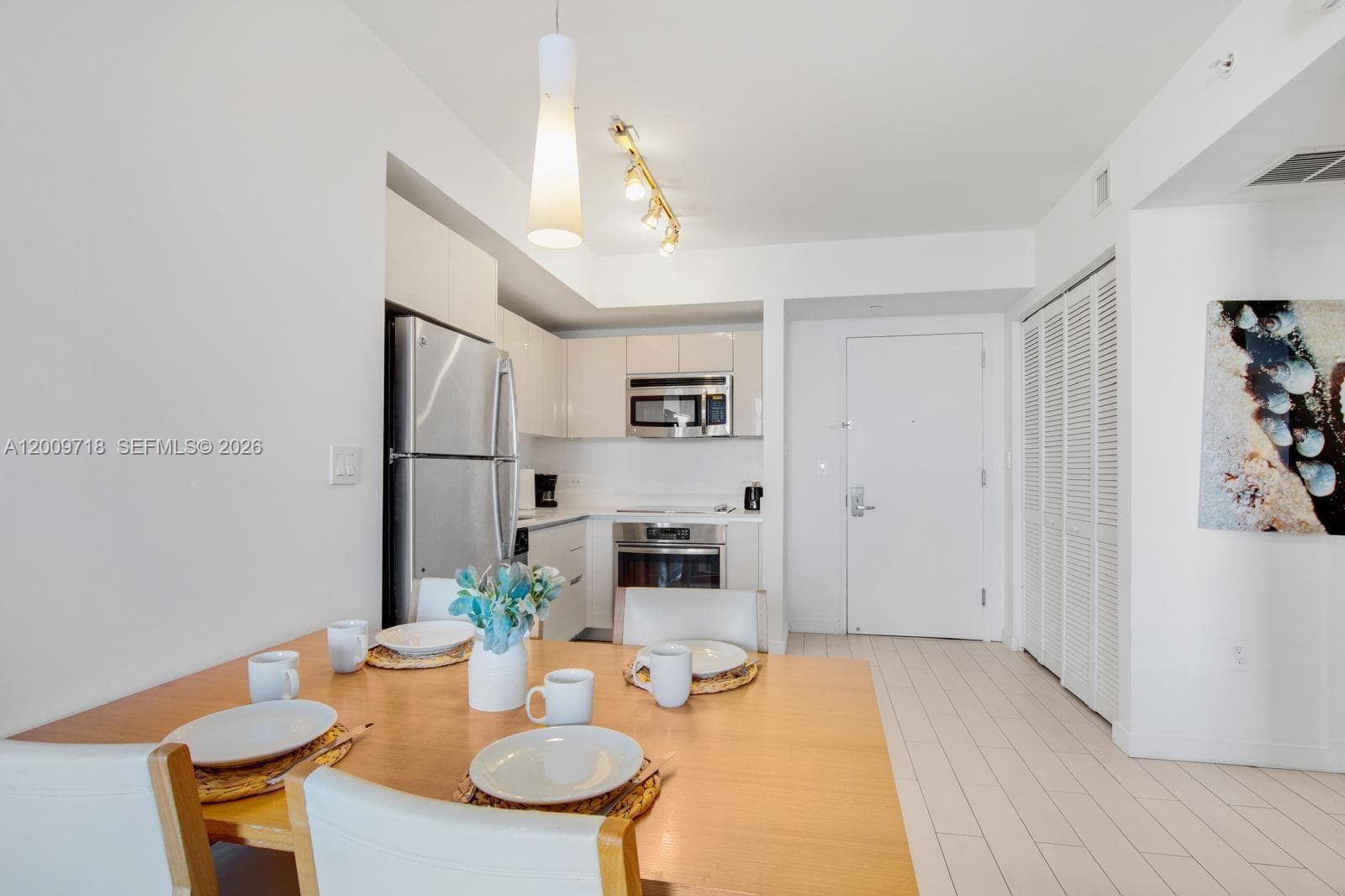 2602 E Hallandale Beach Blvd R803 photo 8