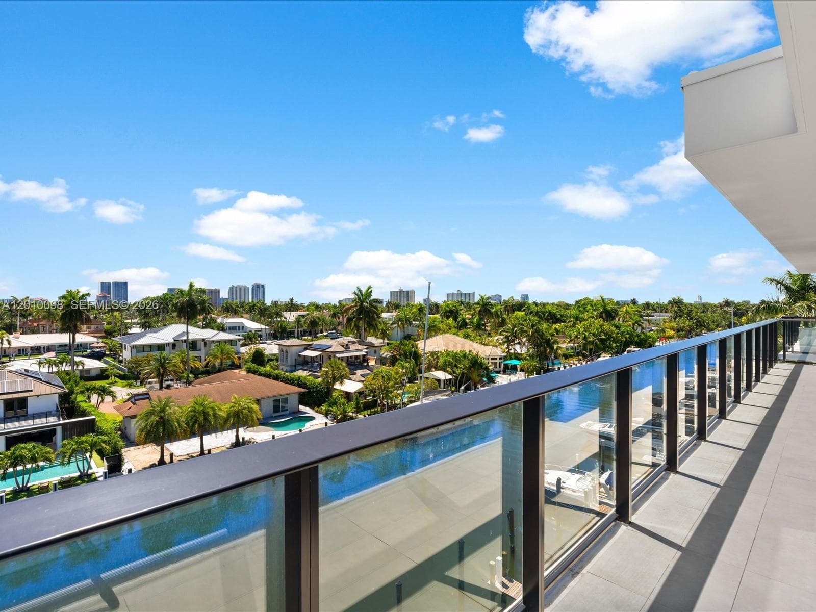 160 Isle Of Venice Dr 5