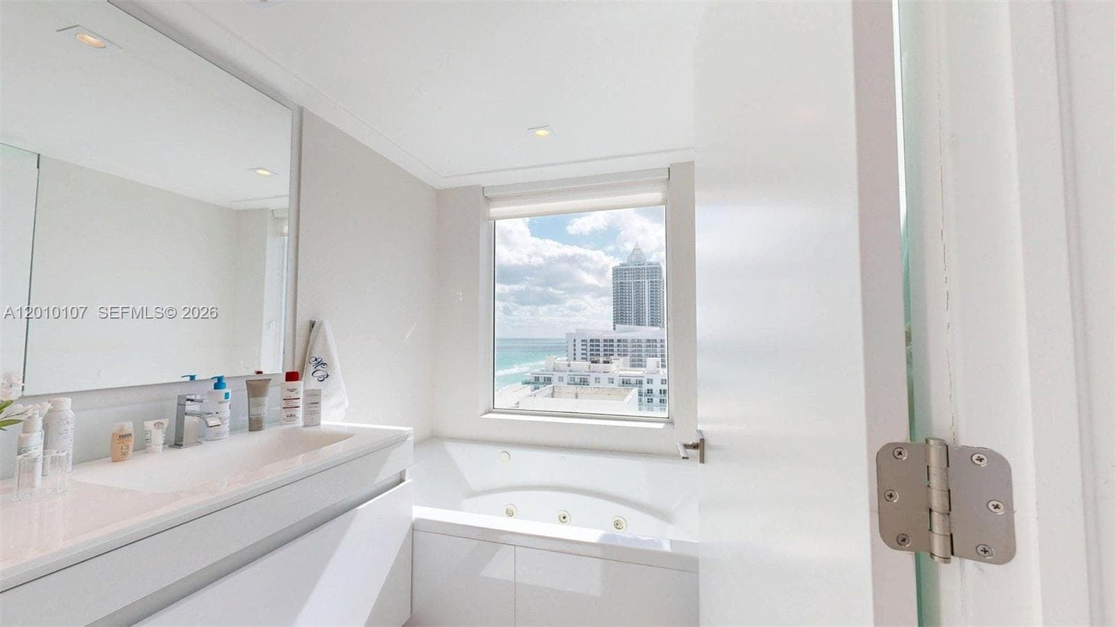 5025 Collins Ave 2206 photo 14