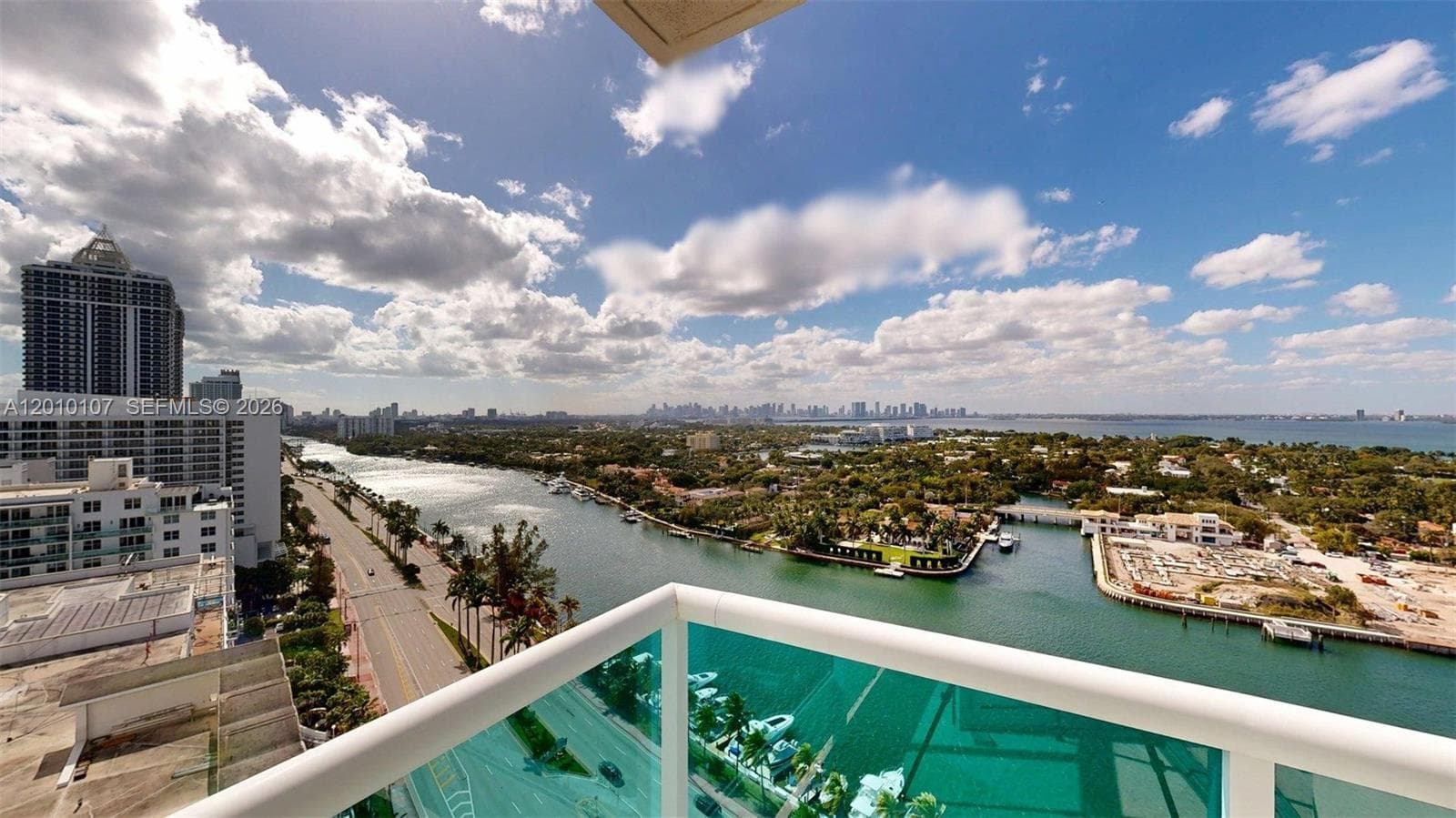 5025 Collins Ave 4