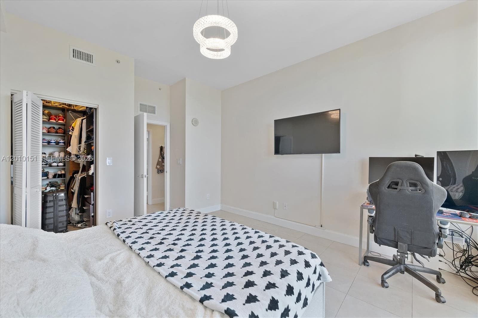 2525 SW 3rd Ave 1603 photo 9