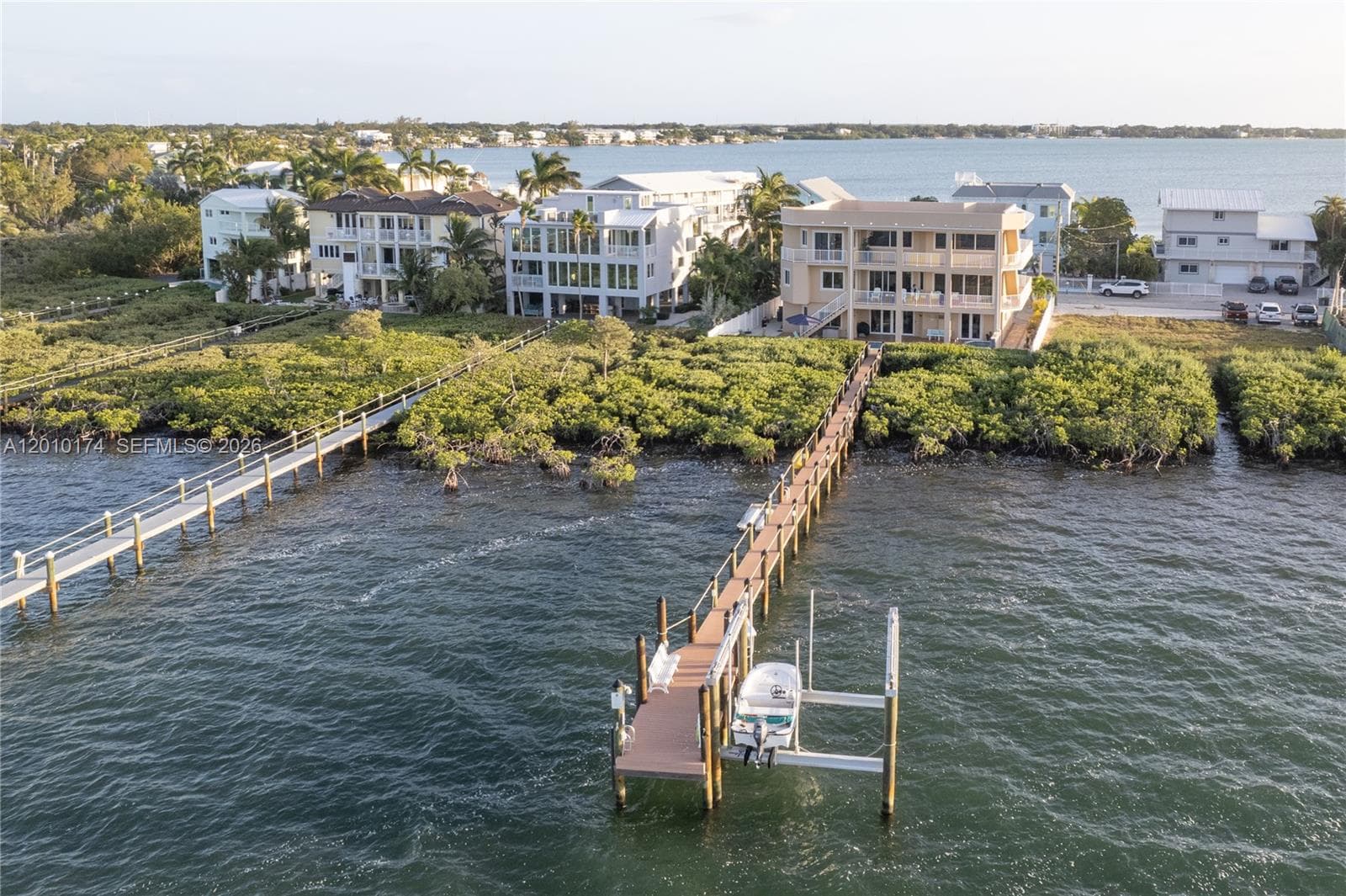 112 N Bounty Ln 3