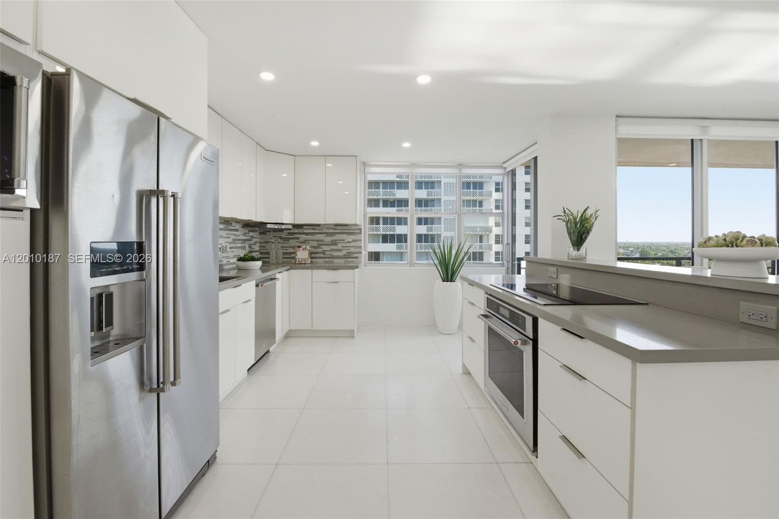 1180 Ocean Blvd 12F photo 10