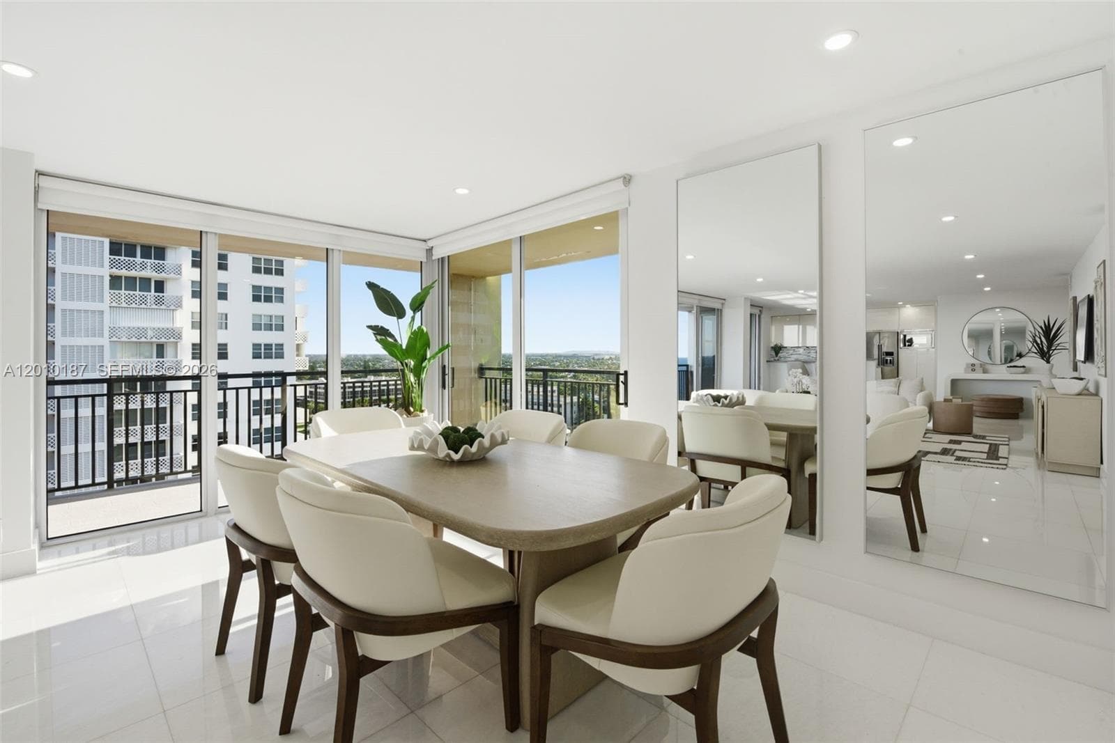 1180 Ocean Blvd 4