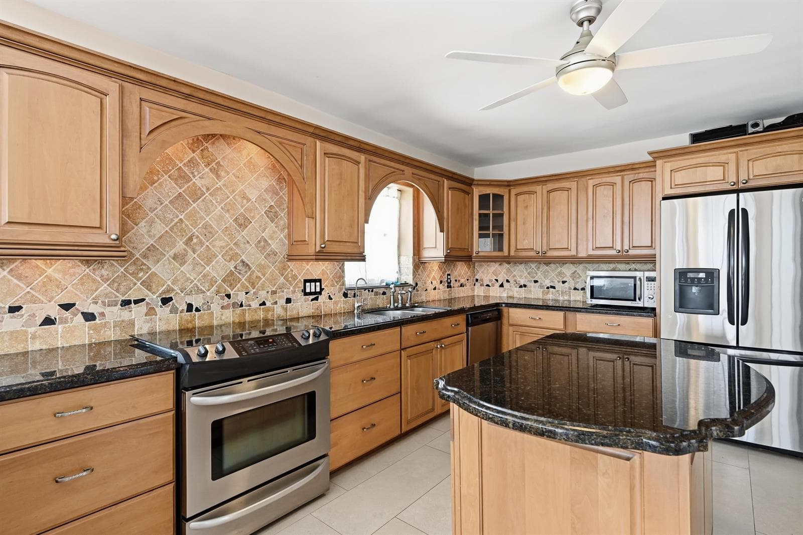 401 N Riverside Drive 408 photo 5