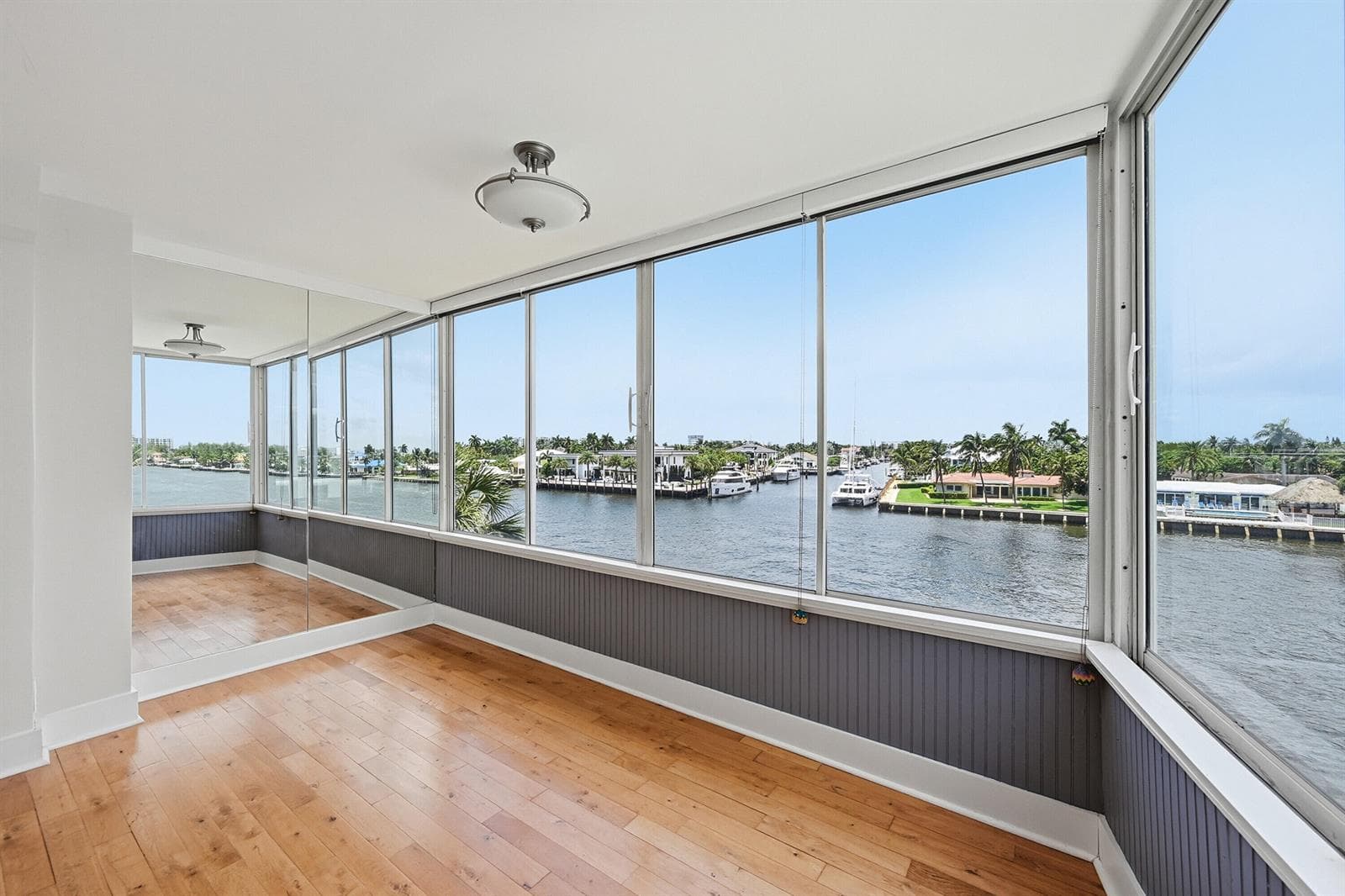 401 N Riverside Drive 408 photo 15