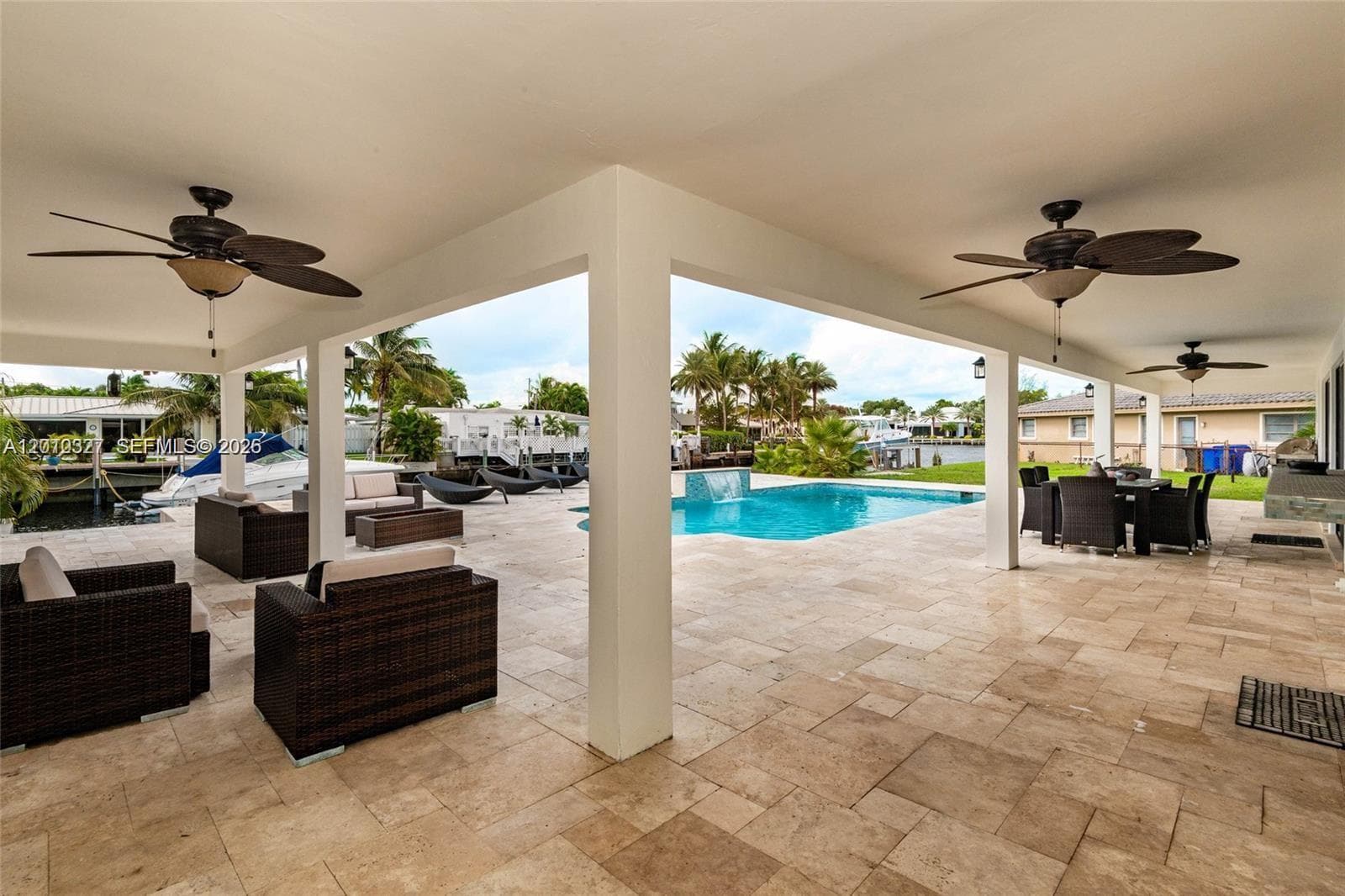 1912 Ocean Mist Dr photo 11