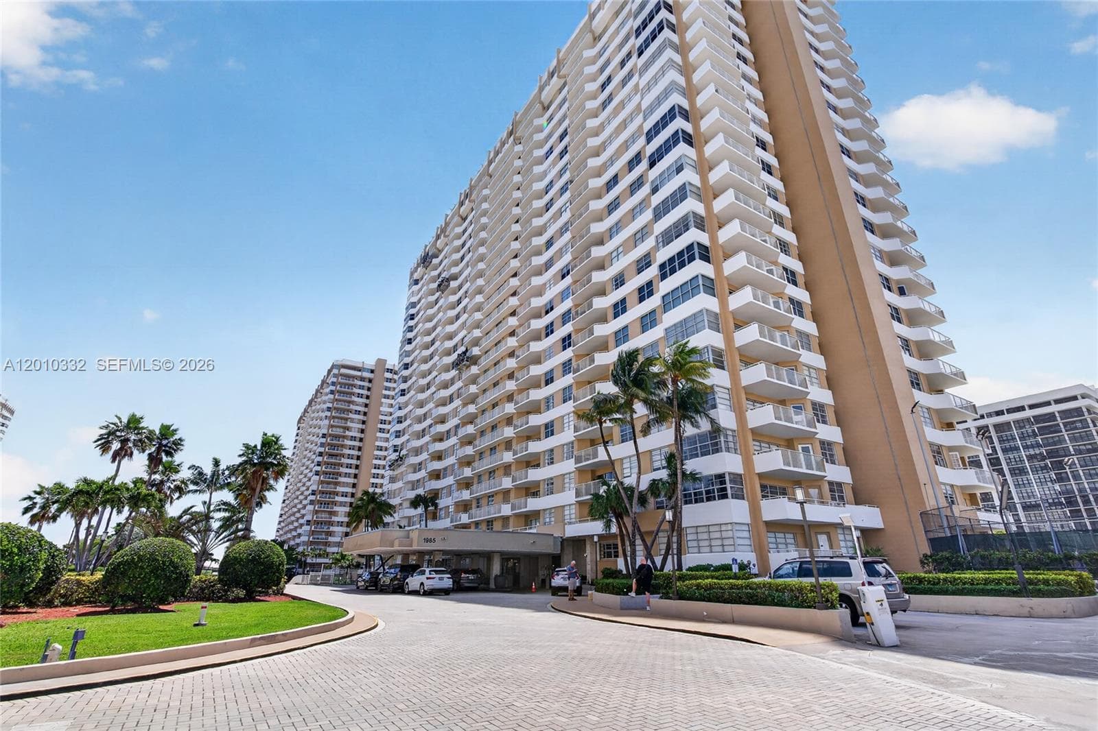 1985 Ocean Dr 1