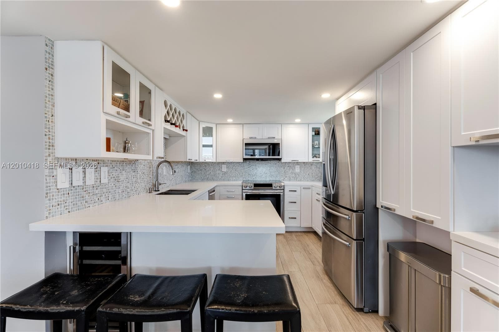 1901 Brickell Ave B1809 photo 7