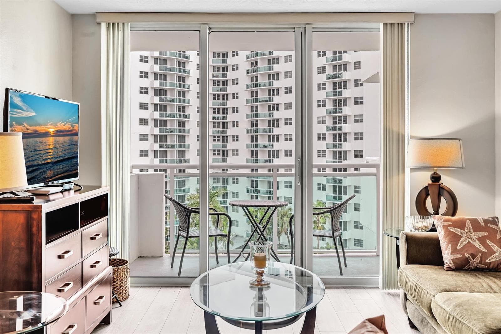 3000 S Ocean Drive 714 photo 19