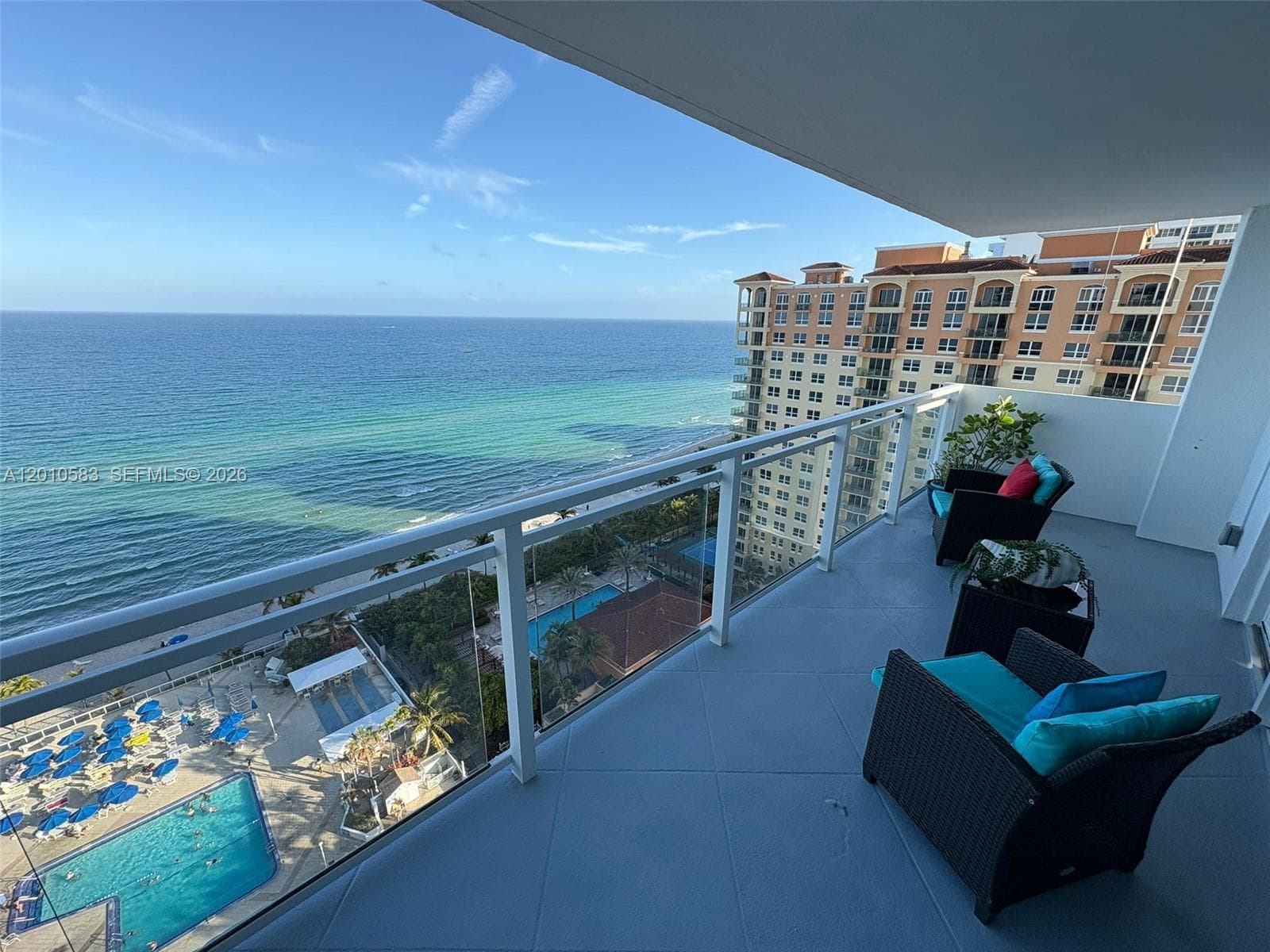2030 Ocean Dr 2