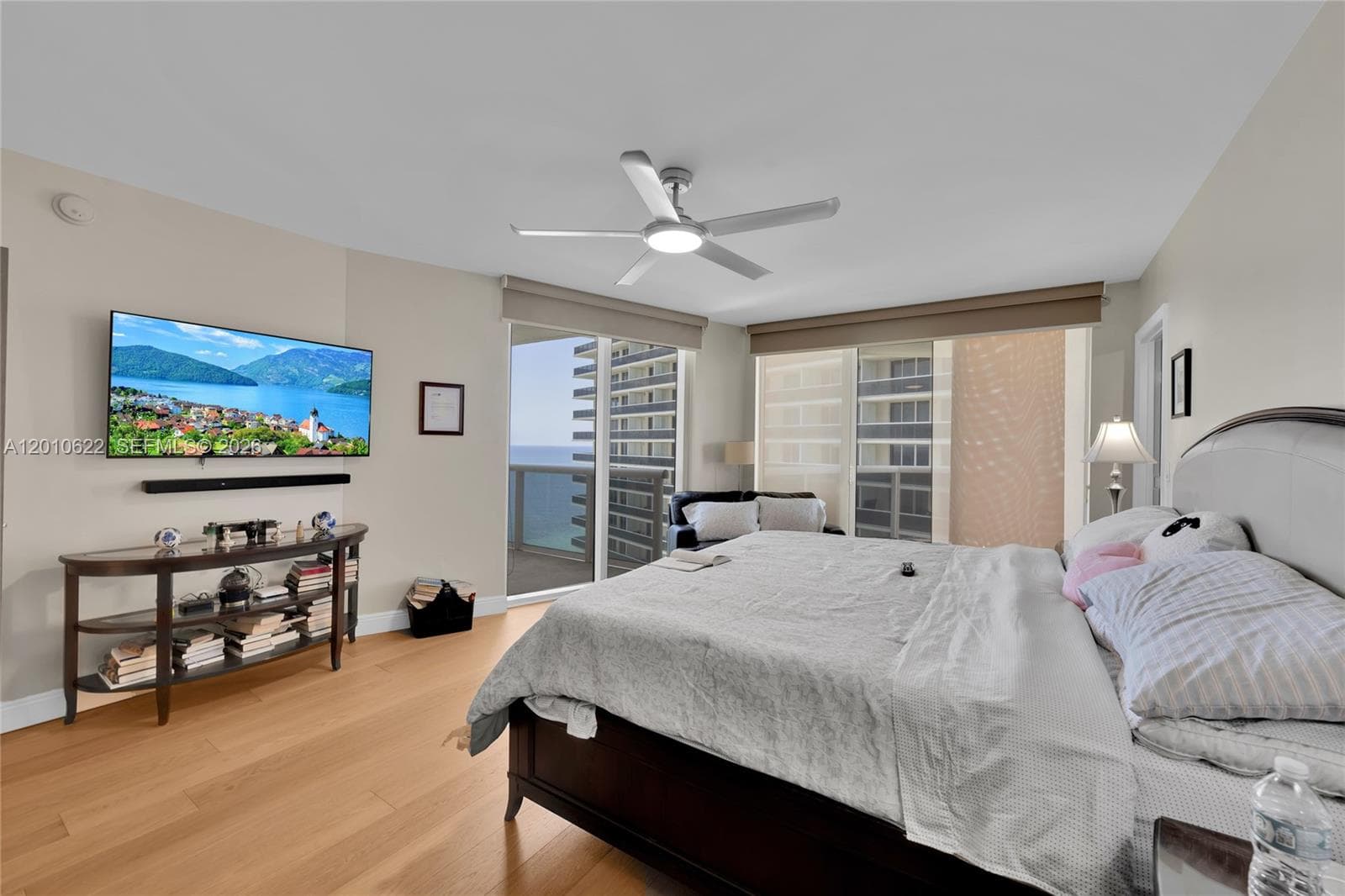 1800 Ocean Dr 2205 photo 16