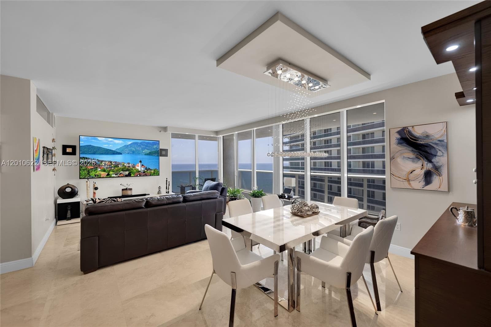 1800 Ocean Dr 5